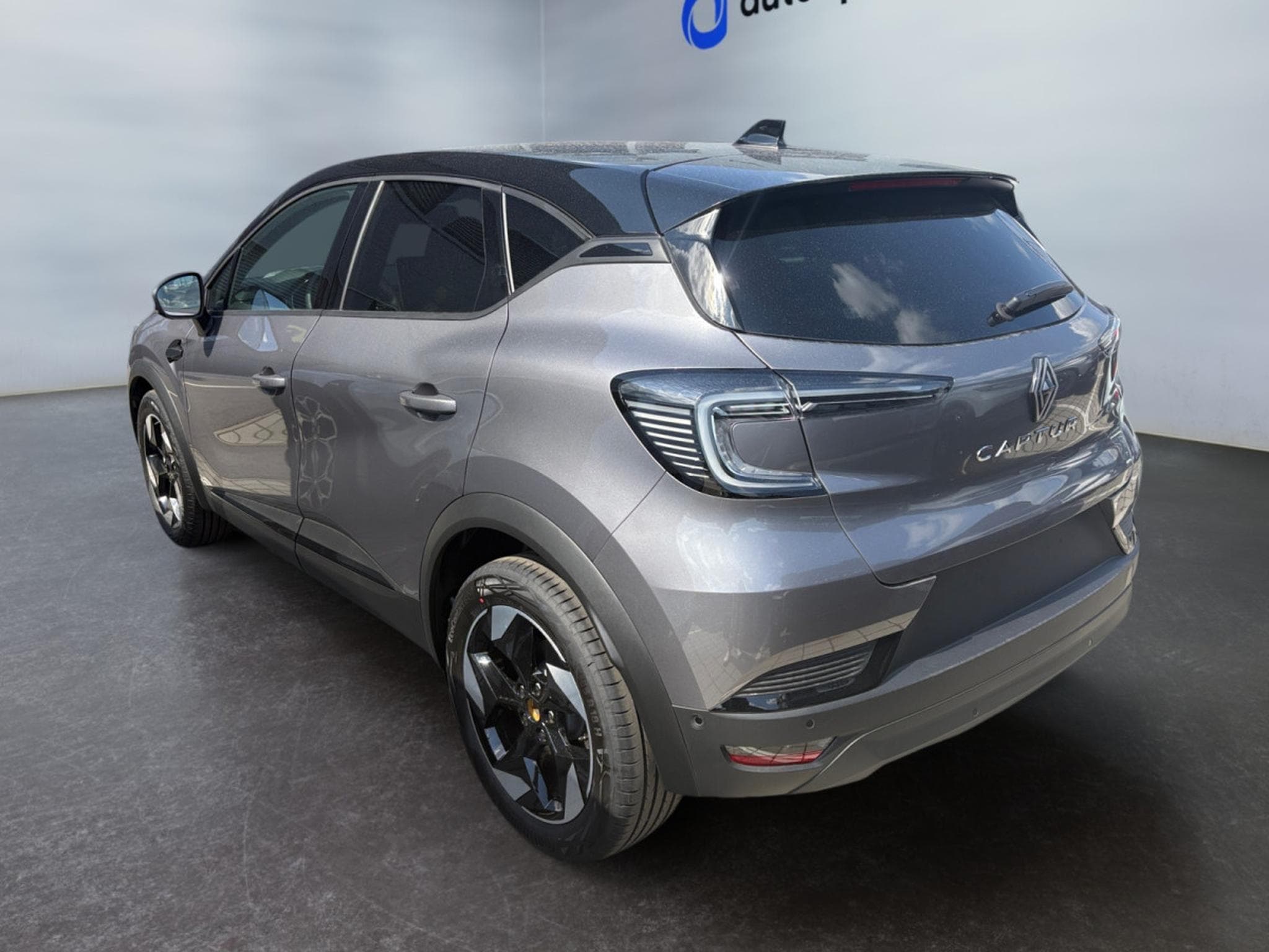 Renault Captur 1.33 TCe MHEV Techno GPF (2026) - Photo 3