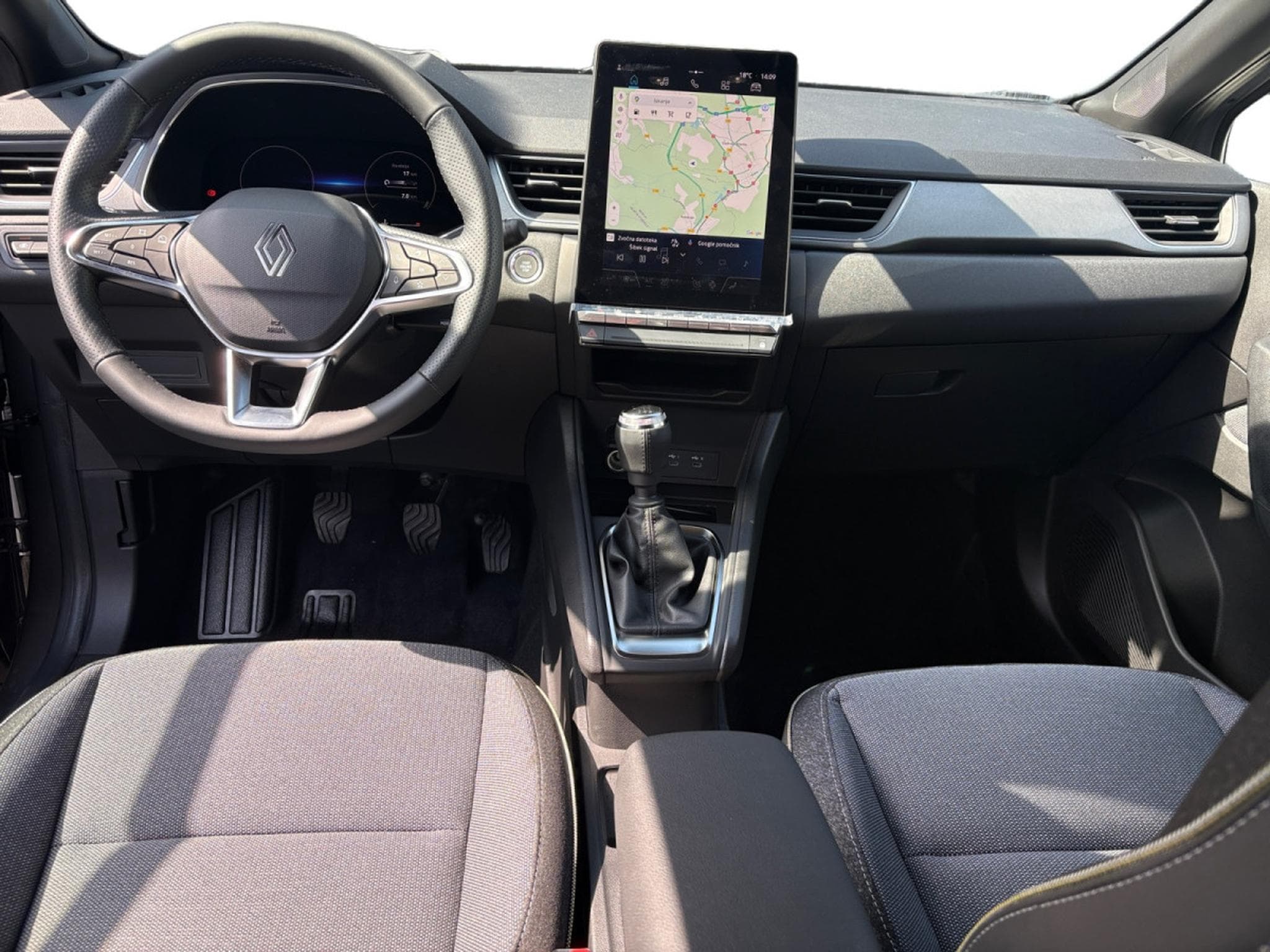 Renault Captur 1.33 TCe MHEV Techno GPF (2026) - Photo 6