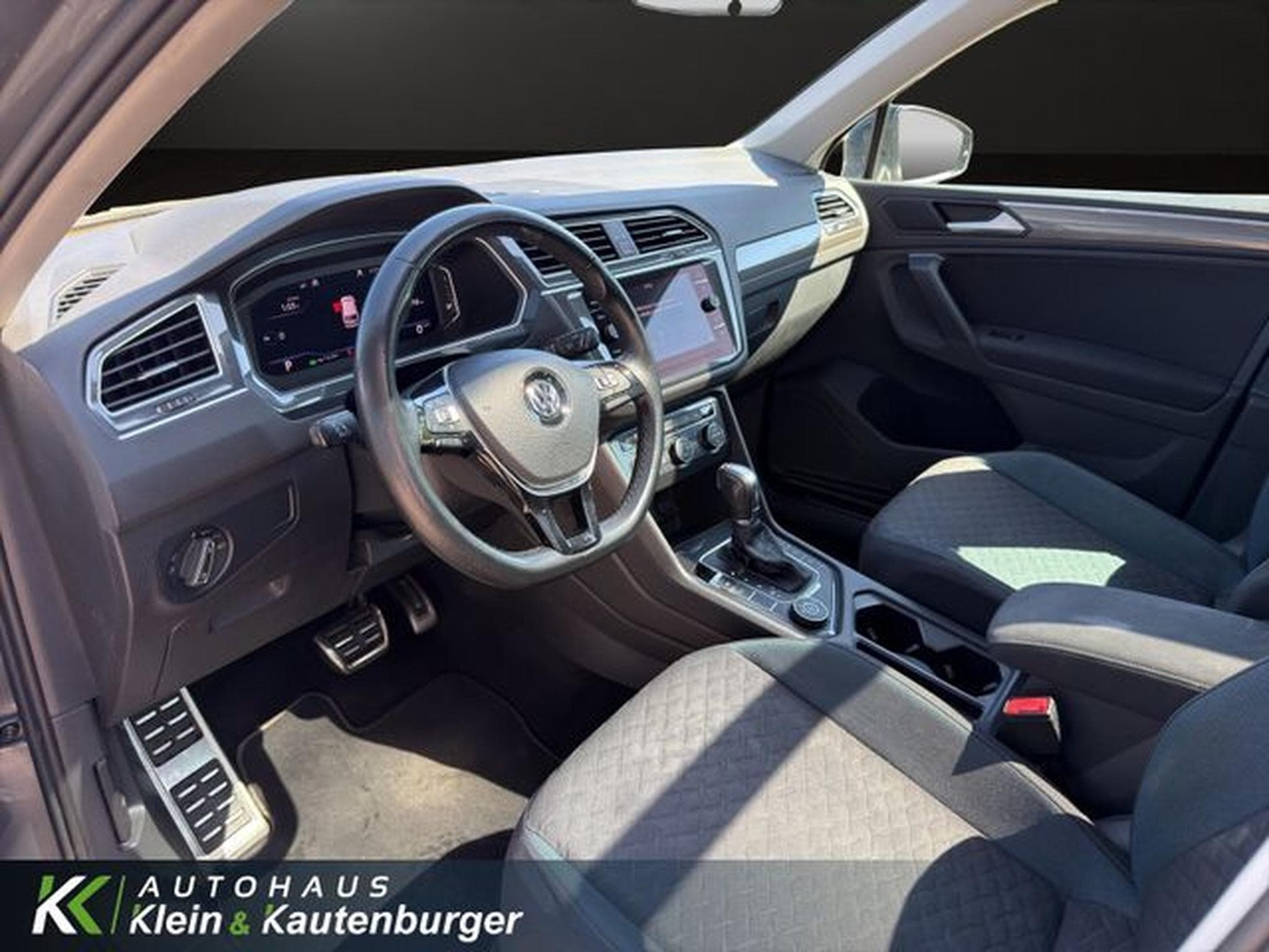 VW Tiguan Tiguan 2.0 TDI IQ 4M +R LINE+AHK+PANO+VIRTUAL (2019) - Photo 11