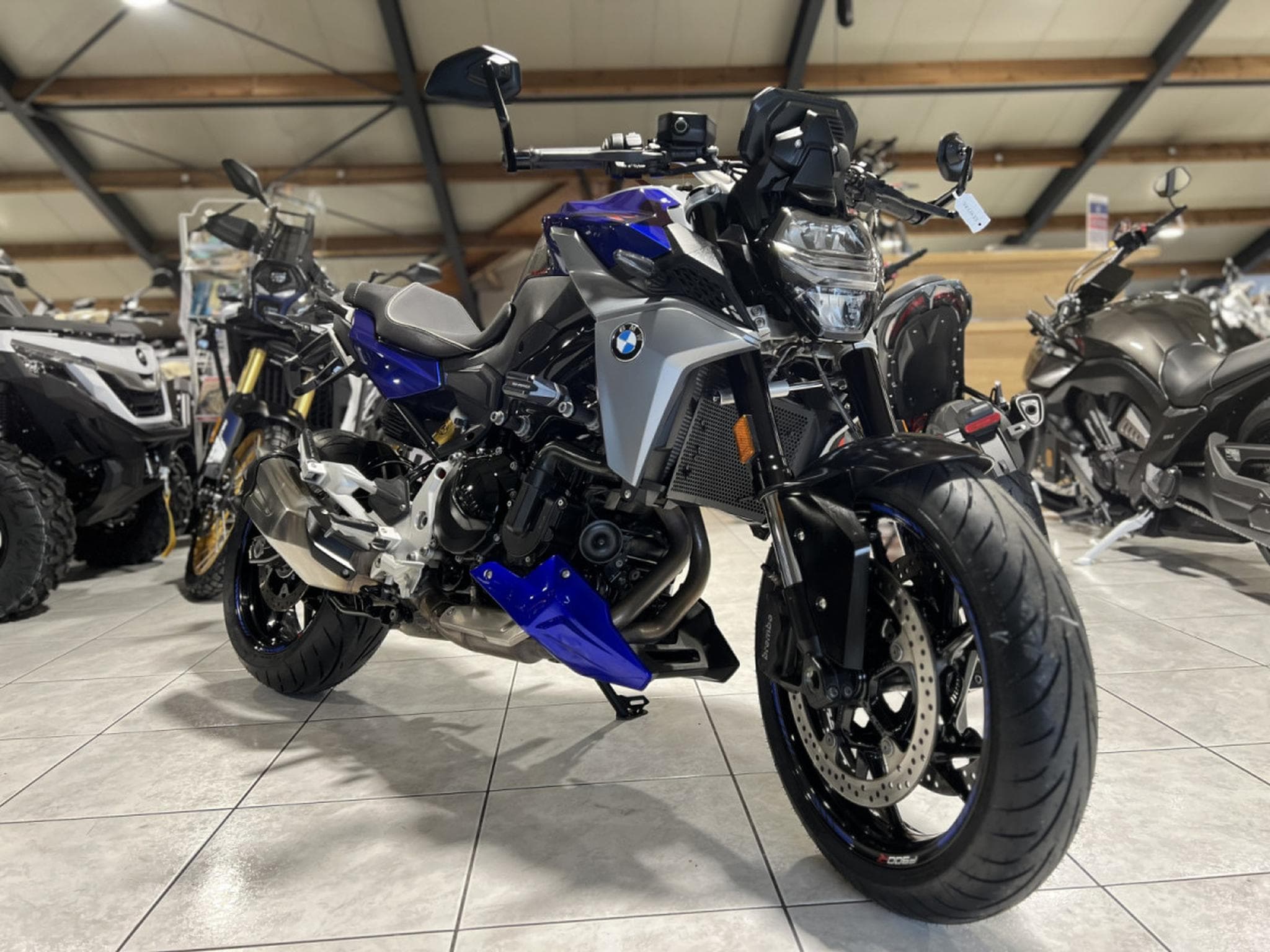 BMW F 900 R (2020) - Photo 11
