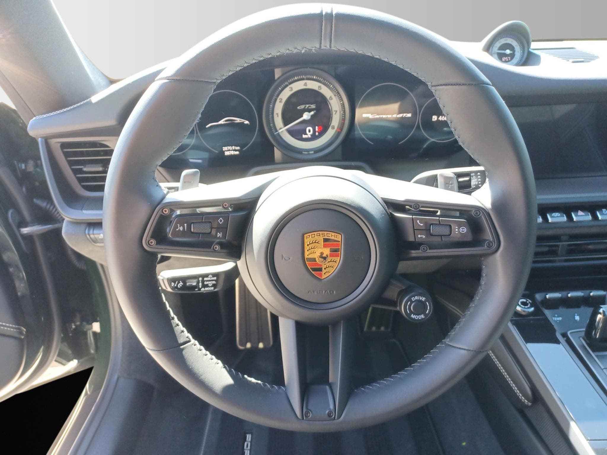 Porsche 911 Carrera 4 GTS (2024) - Photo 9
