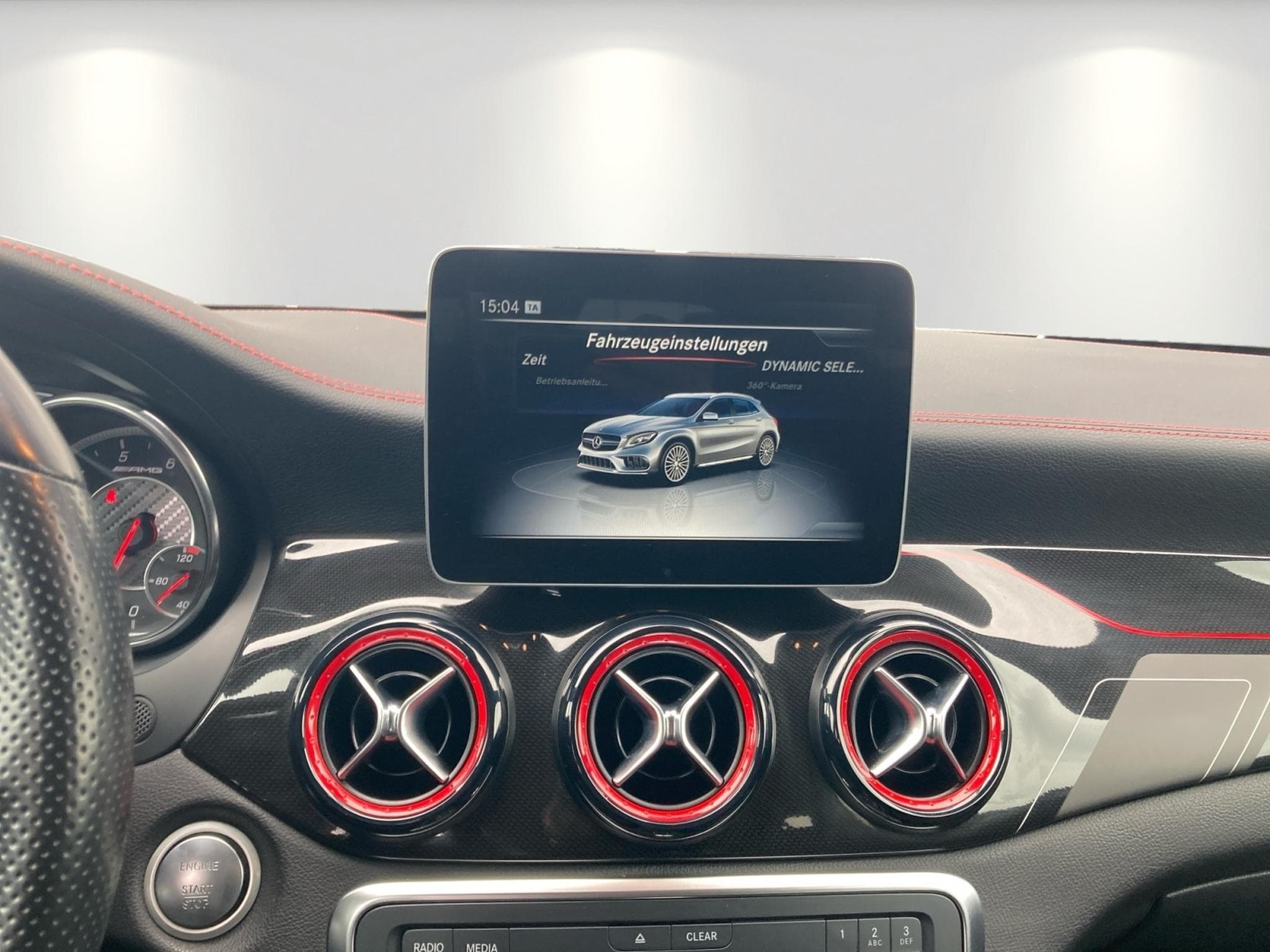 Mercedes GLA 45 AMG 4Matic Night Paket Pano (2018) - Photo 11