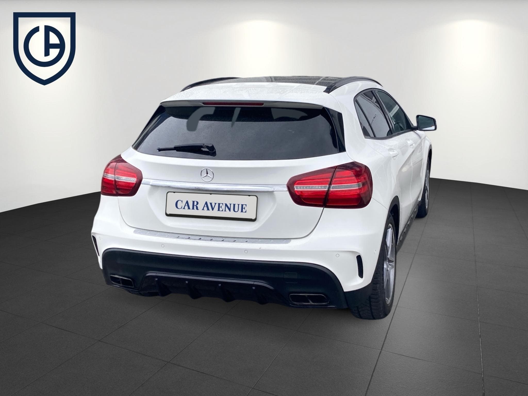 Mercedes GLA 45 AMG 4Matic Night Paket Pano (2018) - Photo 3