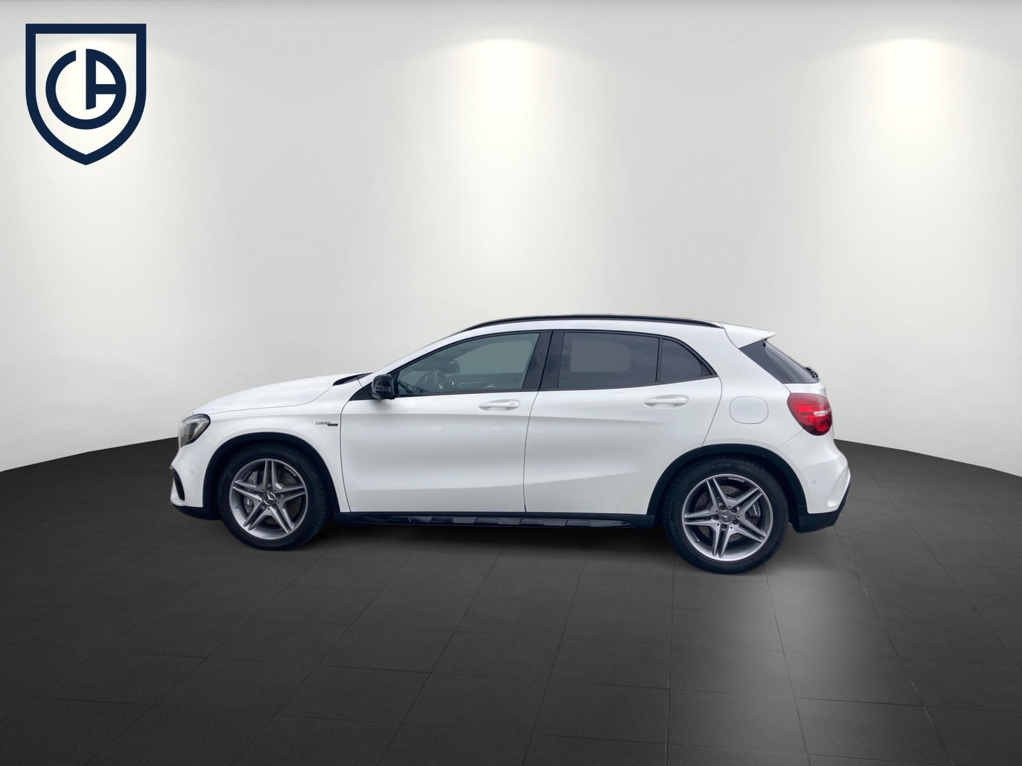 Mercedes GLA 45 AMG 4Matic Night Paket Pano (2018) - Photo 5