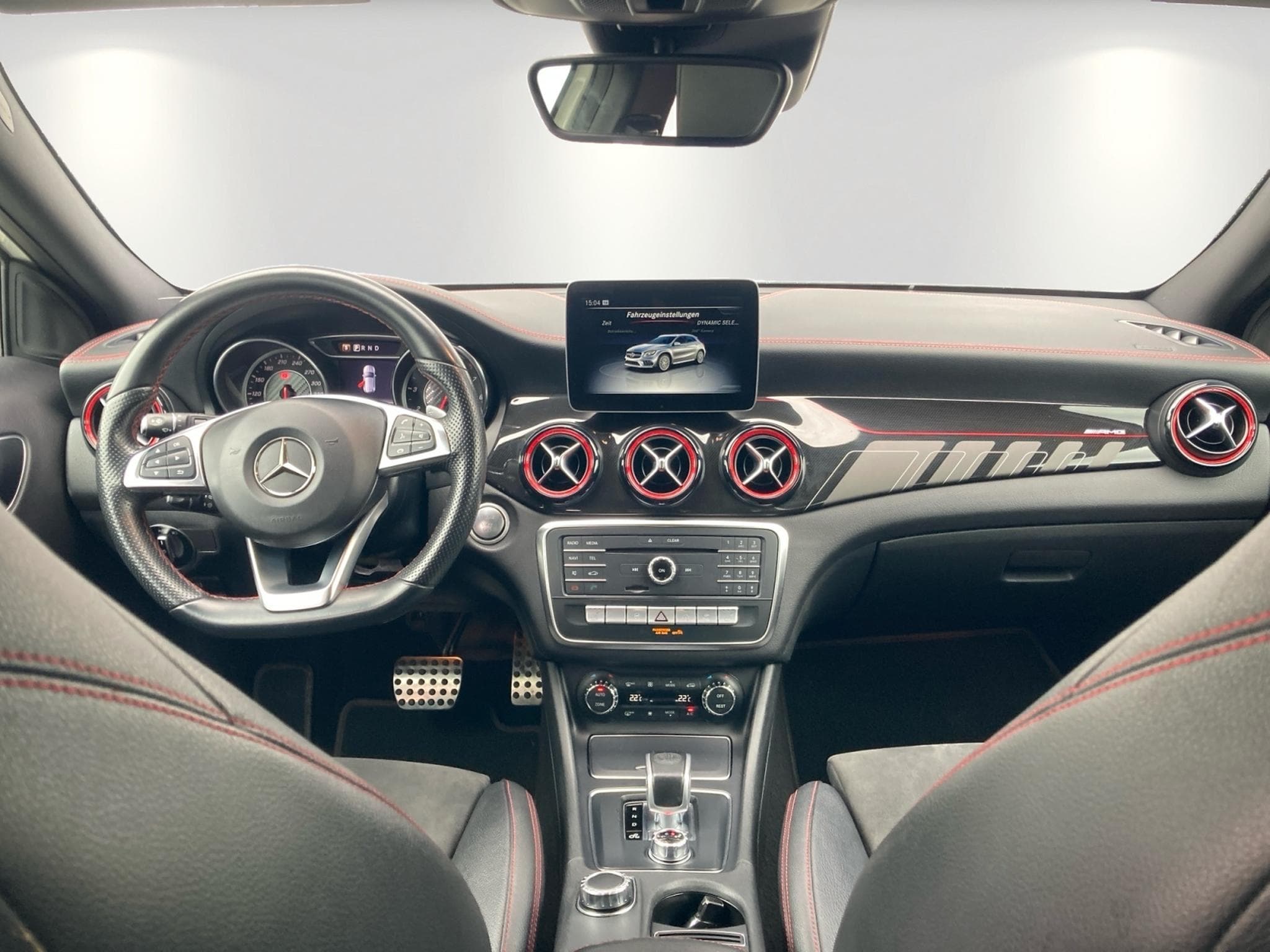 Mercedes GLA 45 AMG 4Matic Night Paket Pano (2018) - Photo 9