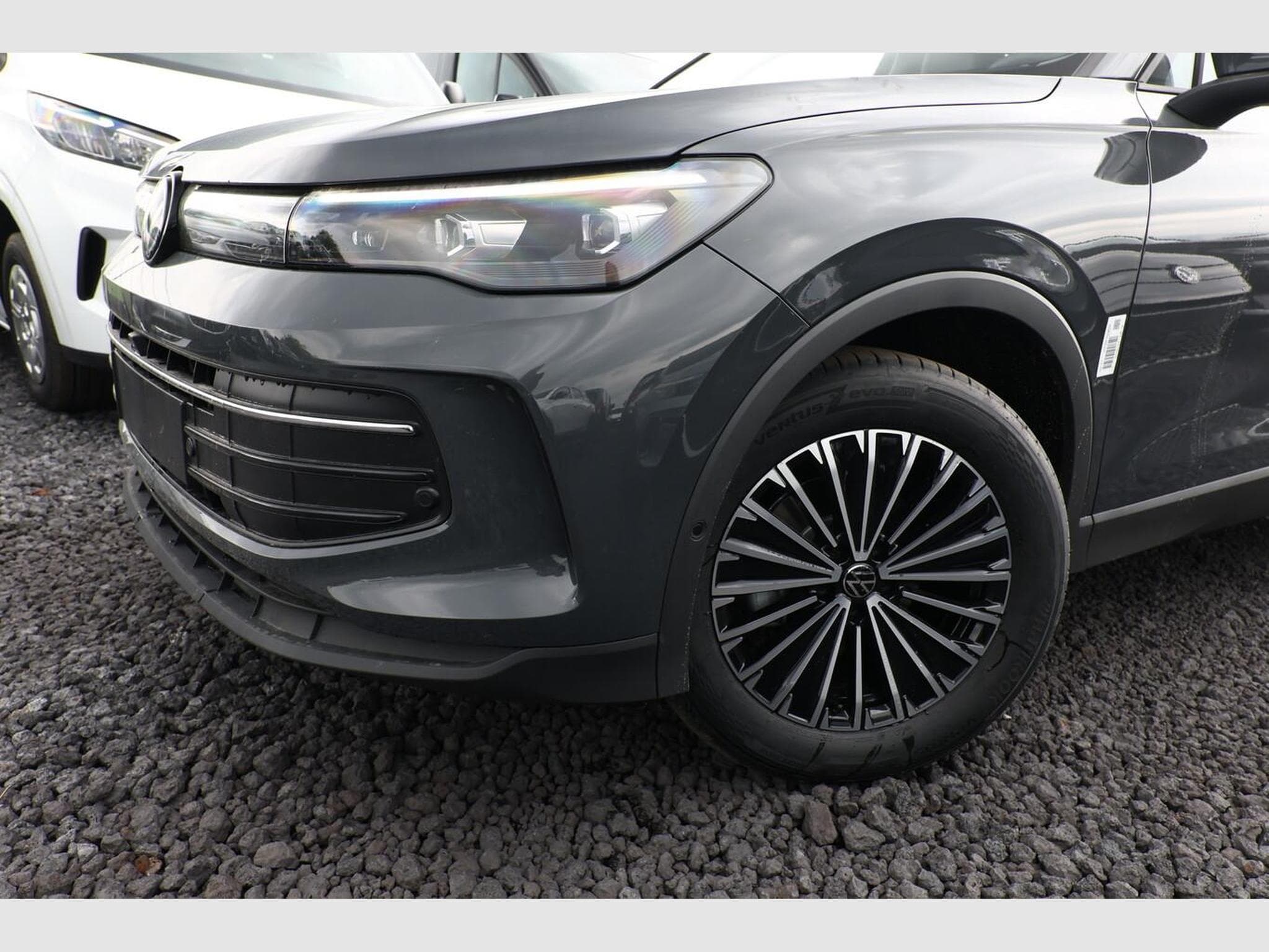 VW Tiguan DSG LED+ Pano (2026) - Photo 5