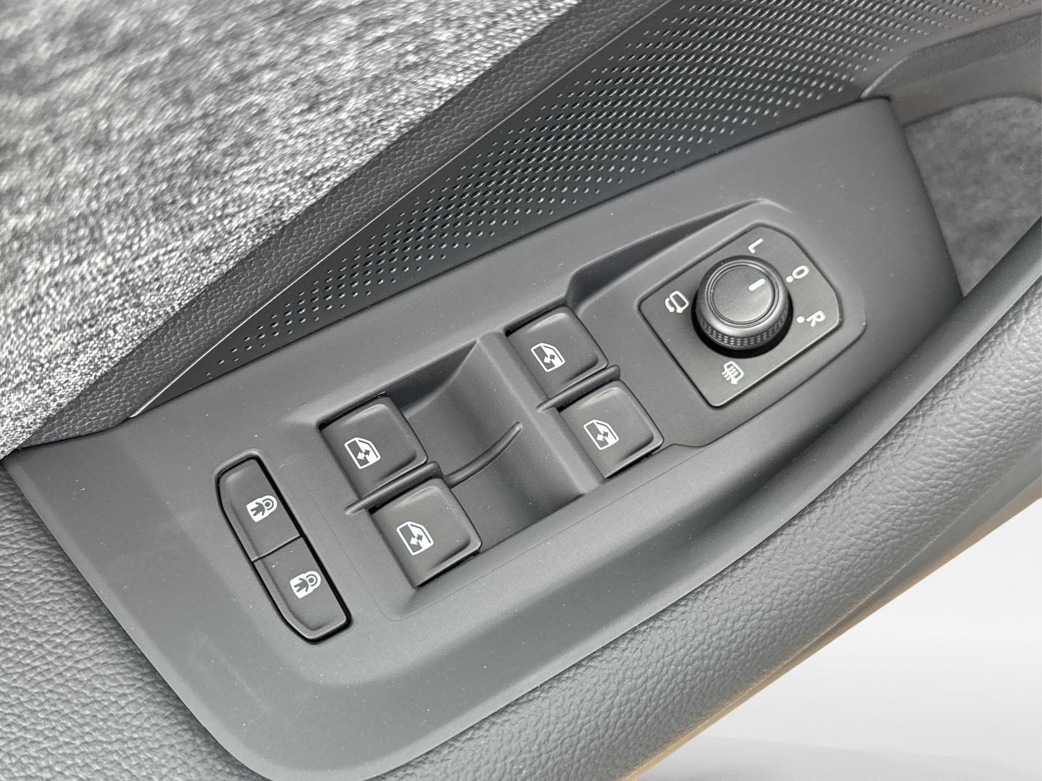 Skoda Superb Selection (2026) - Photo 19
