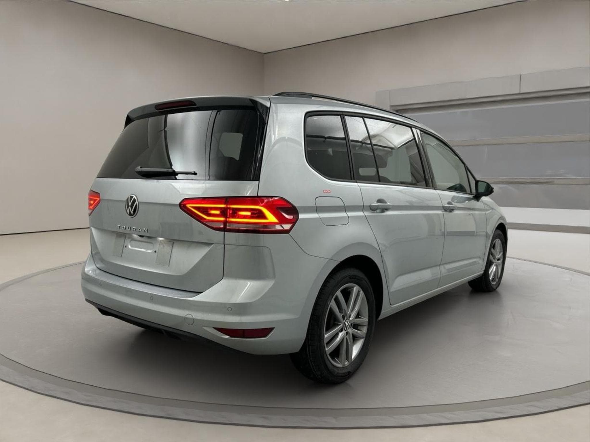 VW Touran Comfortline BMT/Start-Stopp (2025) - Photo 2