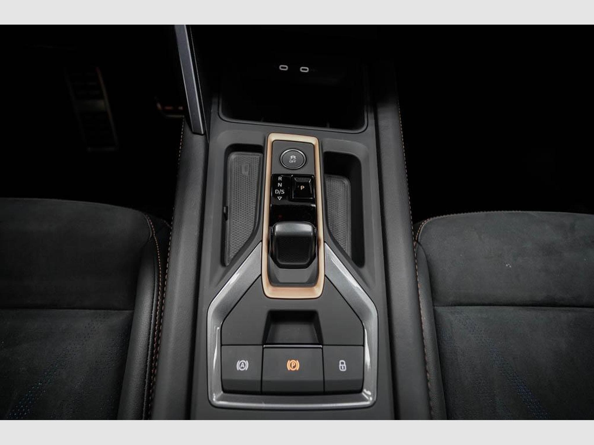 Cupra Leon ST 2,0 TSI (2025) - Photo 12
