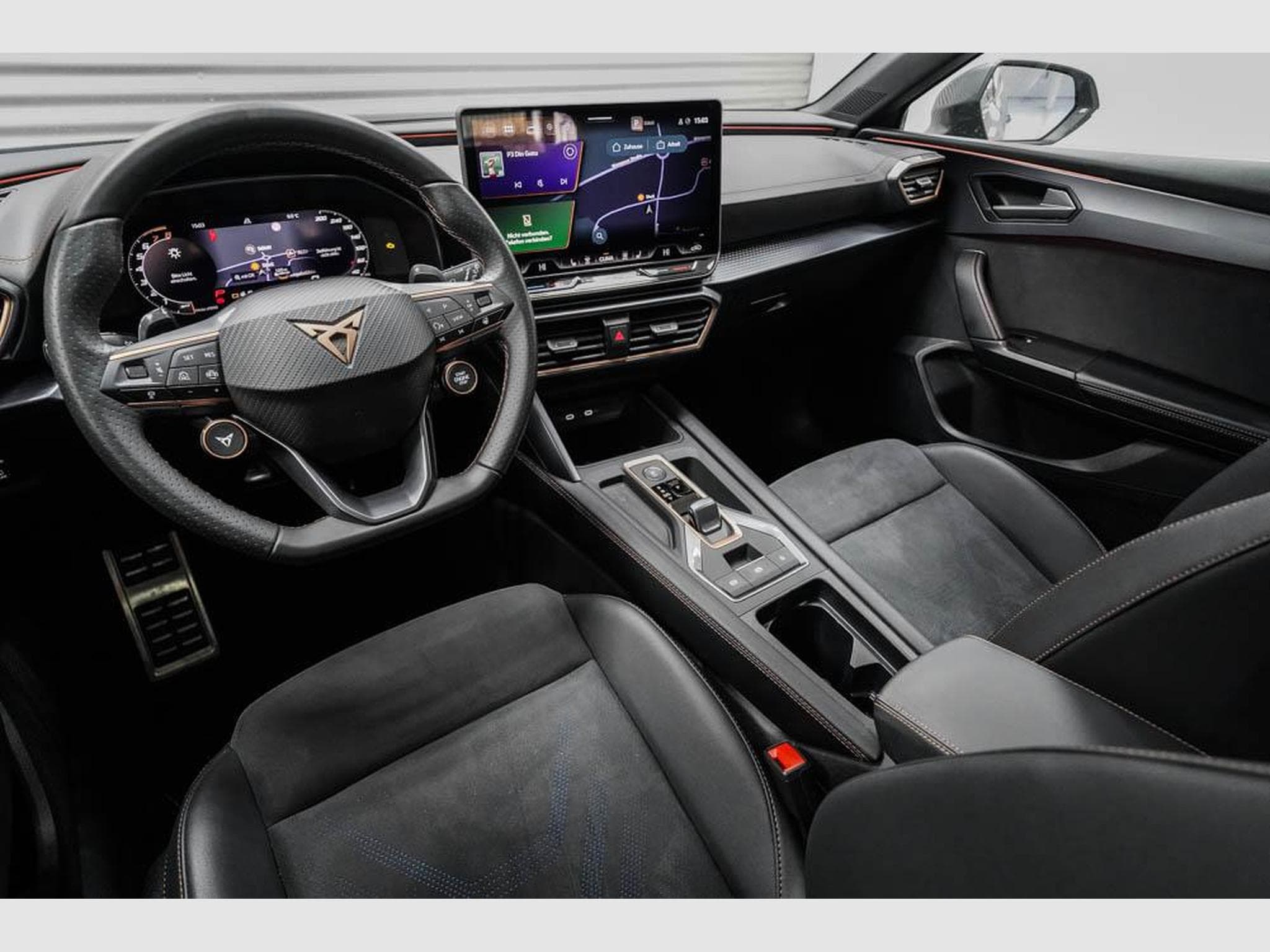 Cupra Leon ST 2,0 TSI (2025) - Photo 7