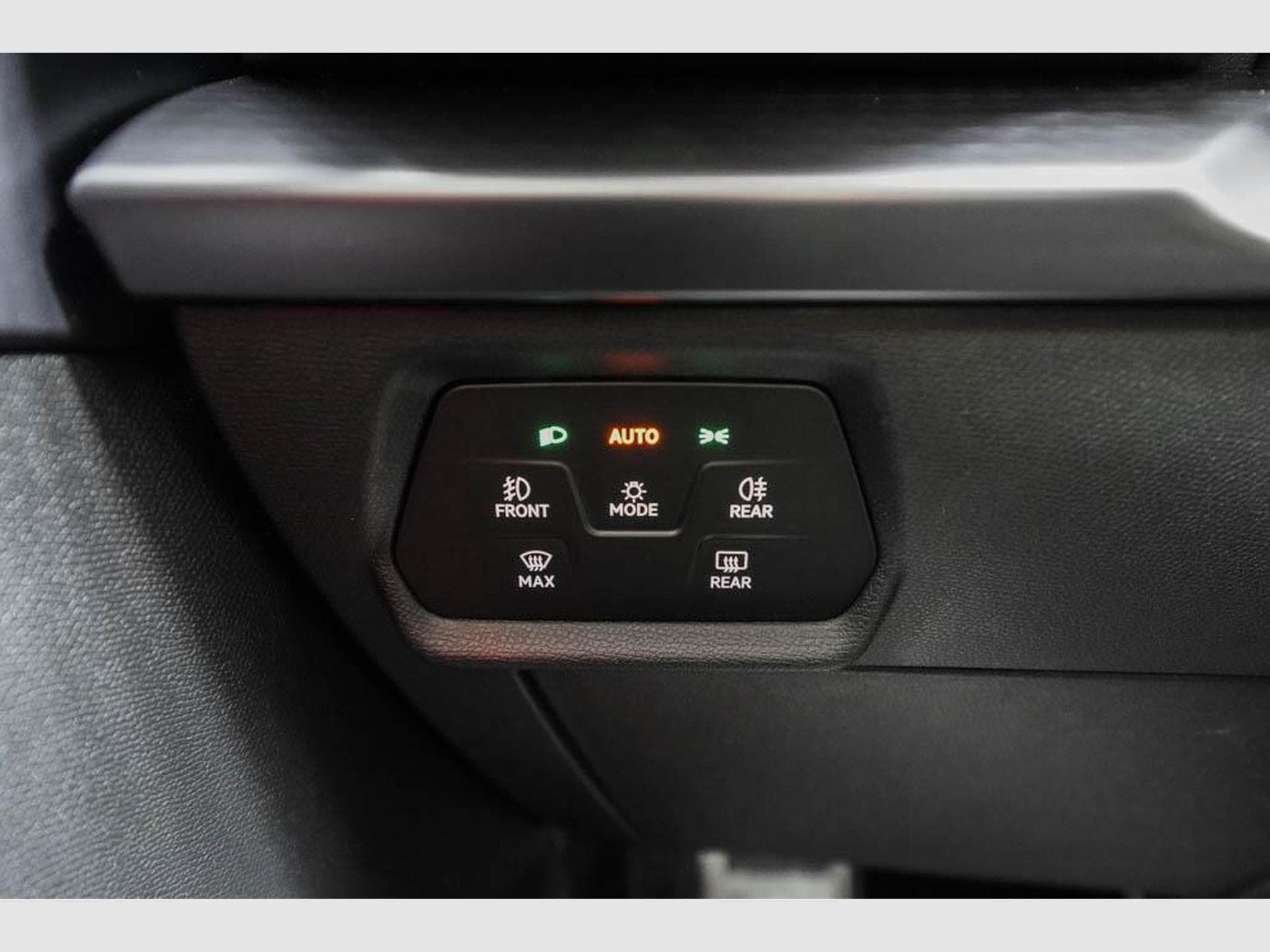 Cupra Leon ST 2,0 TSI (2026) - Photo 11