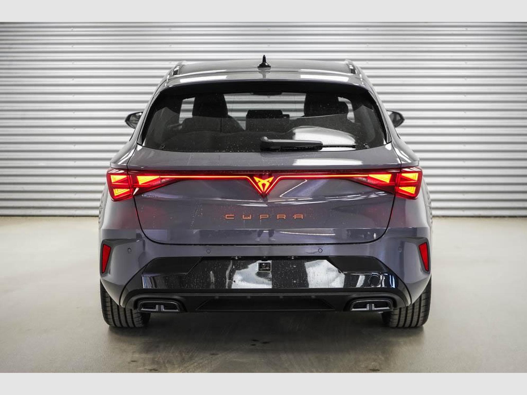 Cupra Leon ST 2,0 TSI (2026) - Photo 4