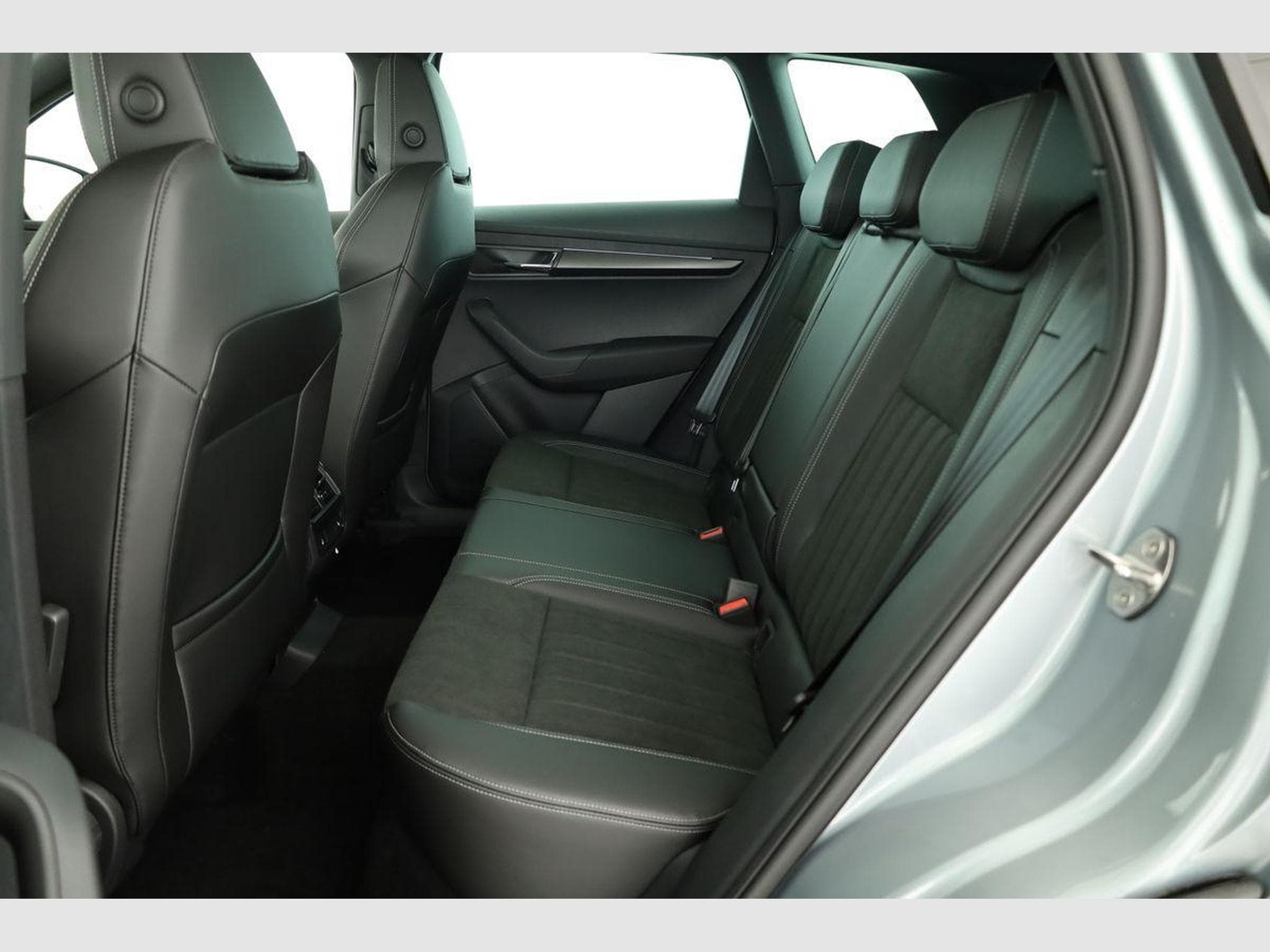 Skoda Karoq Sportline 4x4 (2026) - Photo 11