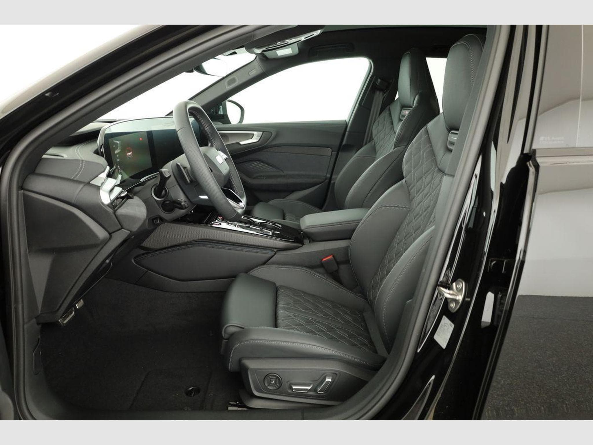 Audi S5 Kombi TFSI quattro 270 kW (2026) - Photo 10