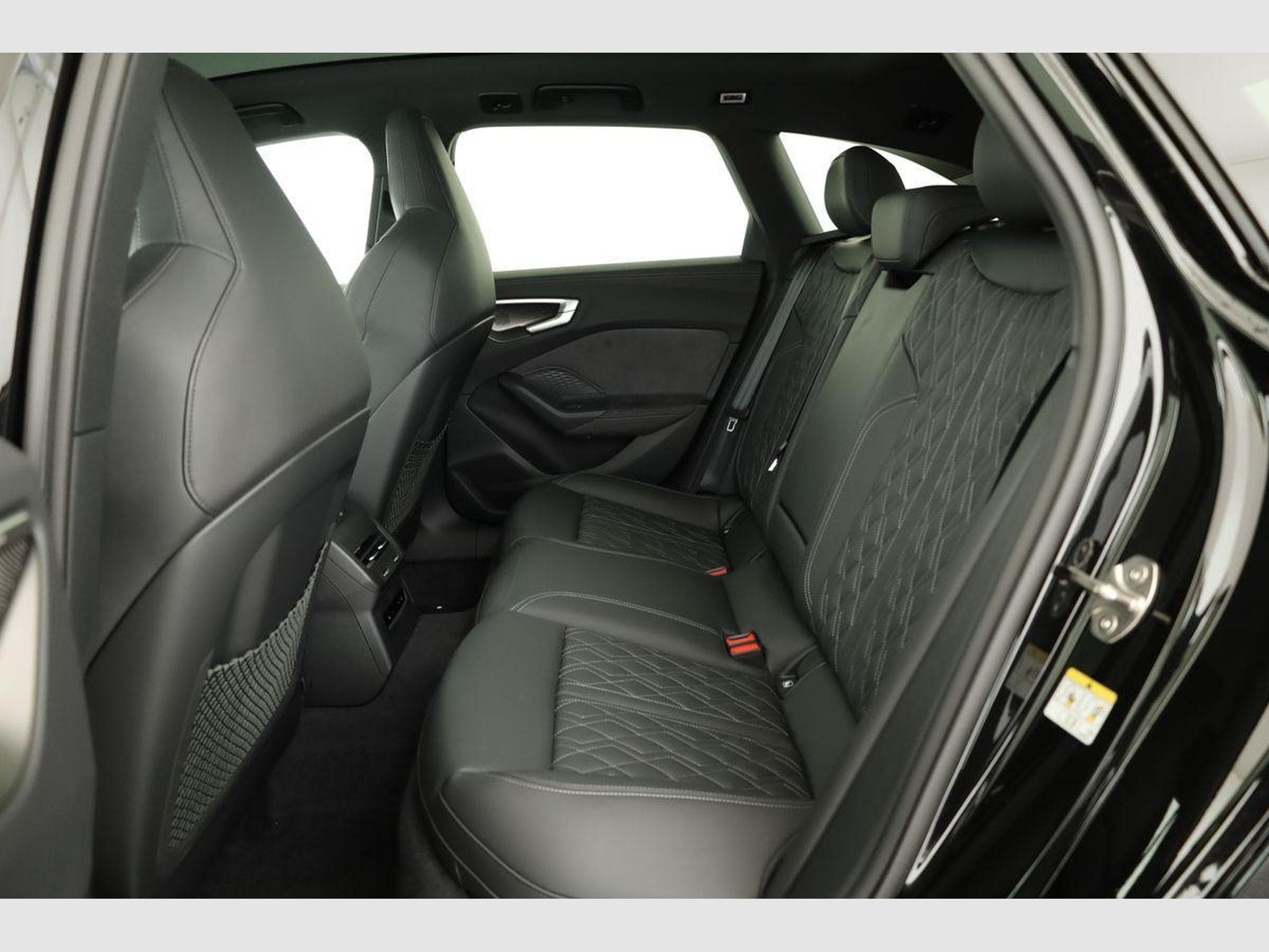 Audi S5 Kombi TFSI quattro 270 kW (2026) - Photo 11