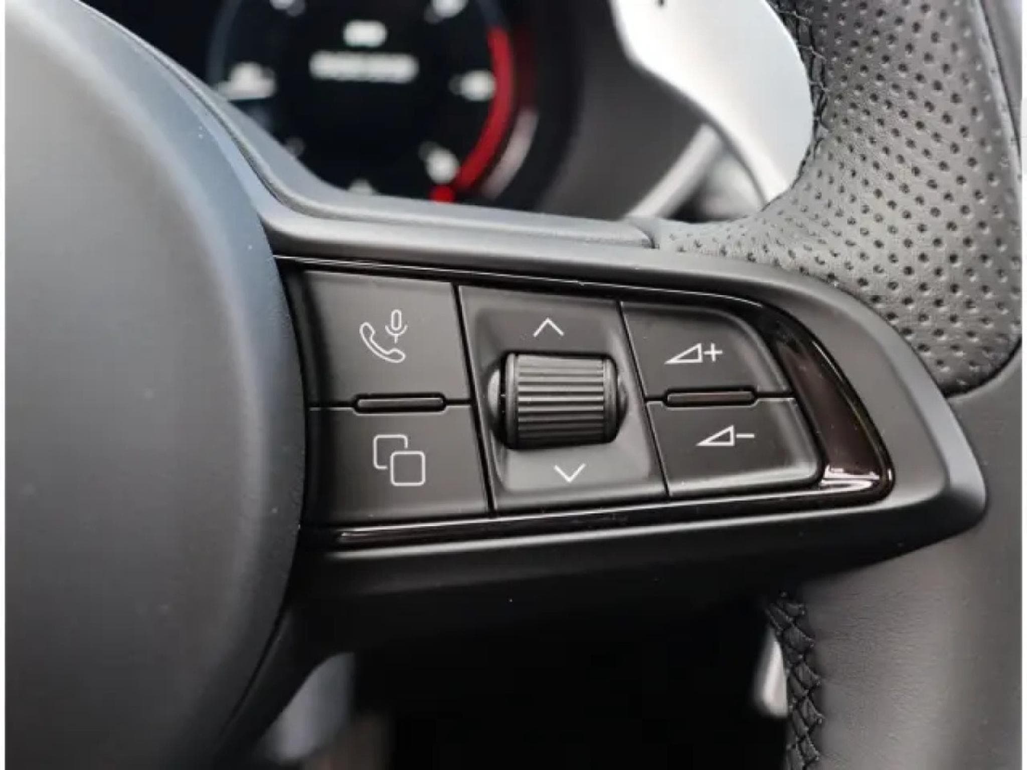 Alfa-Romeo Stelvio VELOCE 2.2 DIESEL (2026) - Photo 14