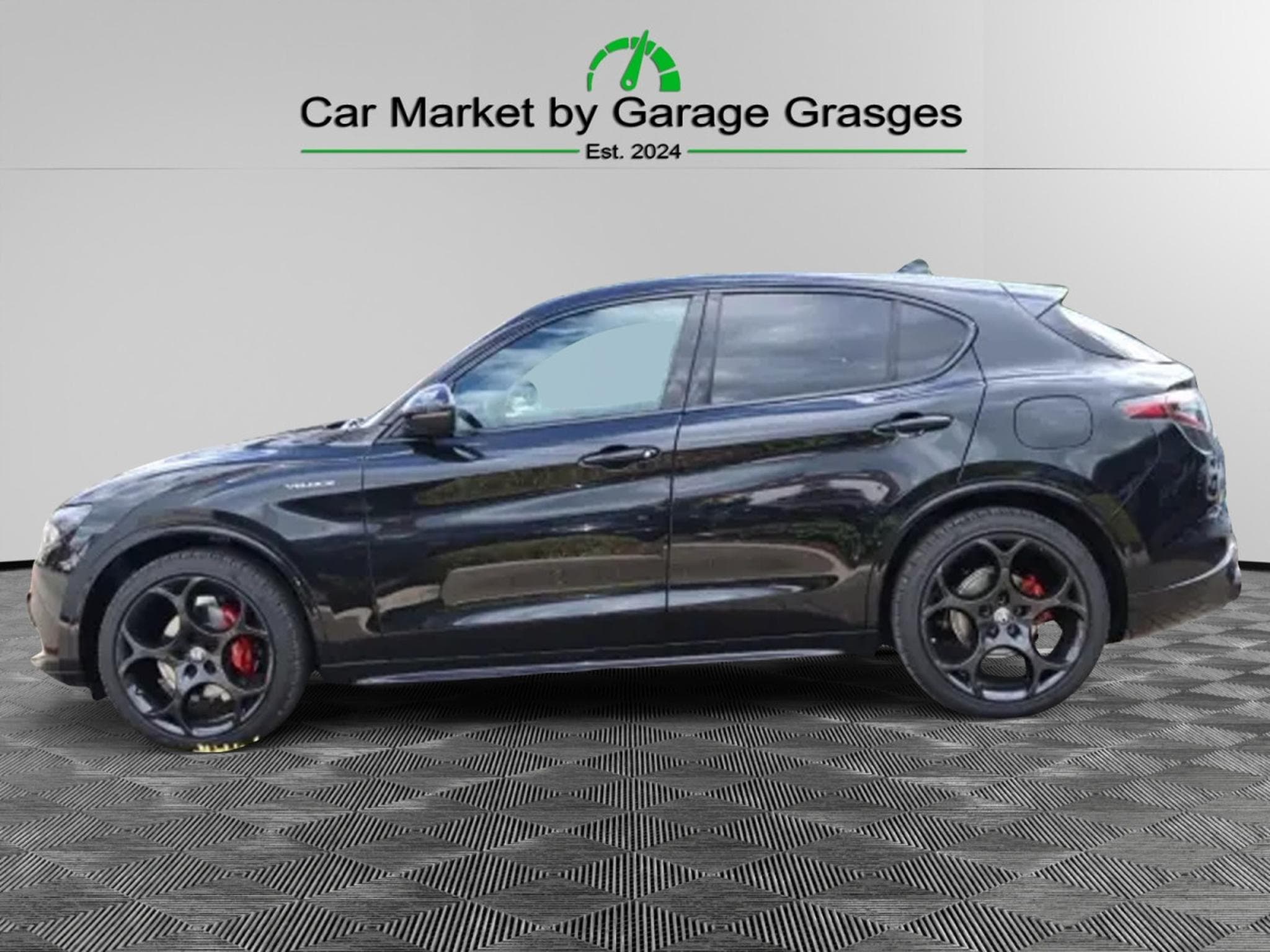 Alfa-Romeo Stelvio VELOCE 2.2 DIESEL (2026) - Photo 2