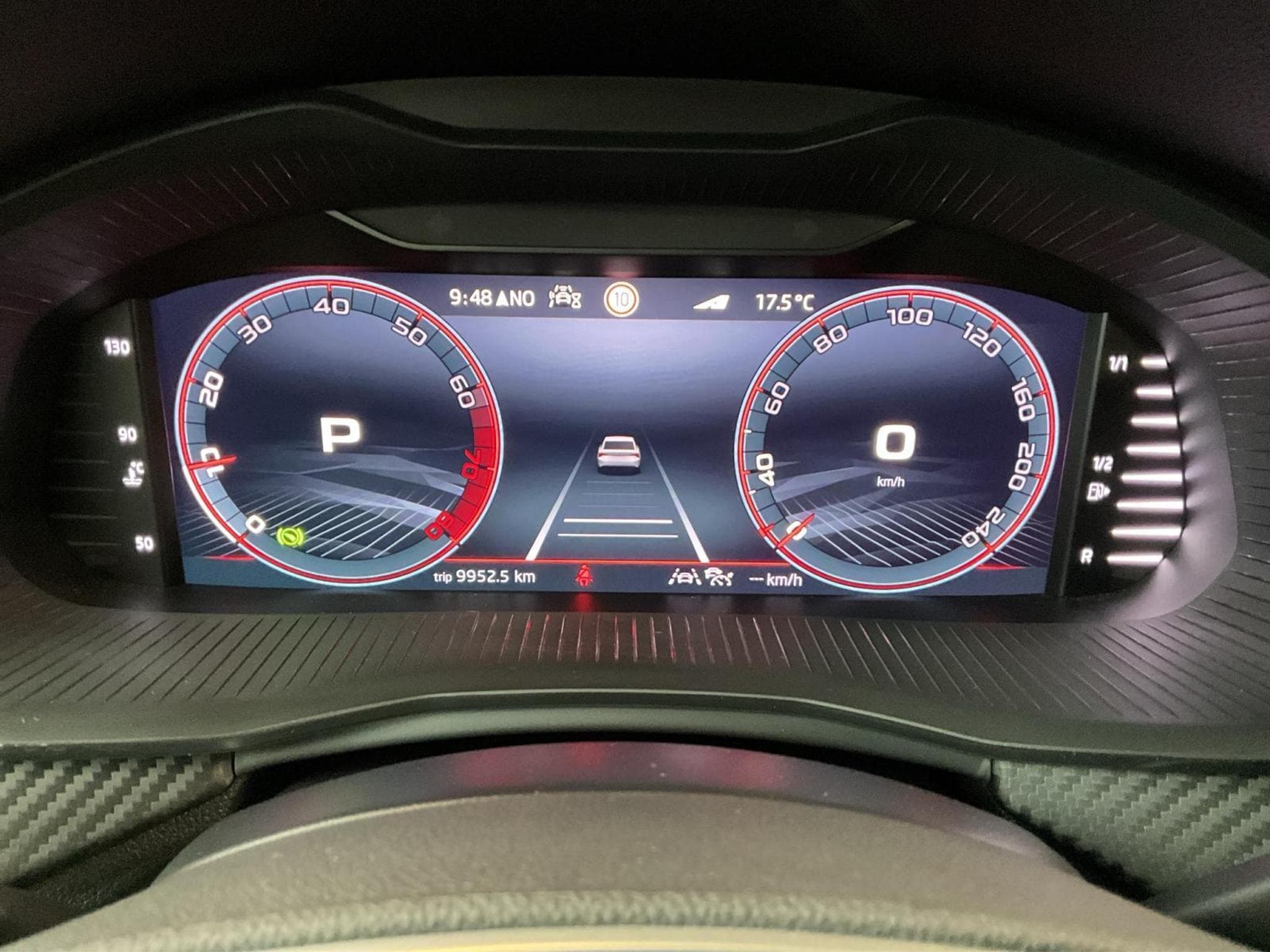 Skoda Kamiq Monte-Carlo+DSG+Pano+LED (2025) - Photo 11