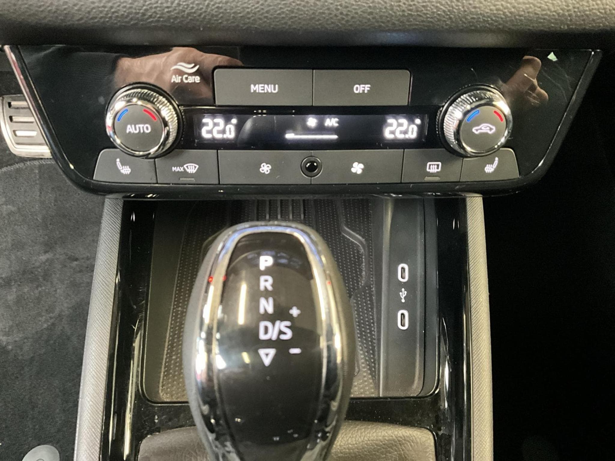 Skoda Kamiq Monte-Carlo+DSG+Pano+LED (2025) - Photo 20
