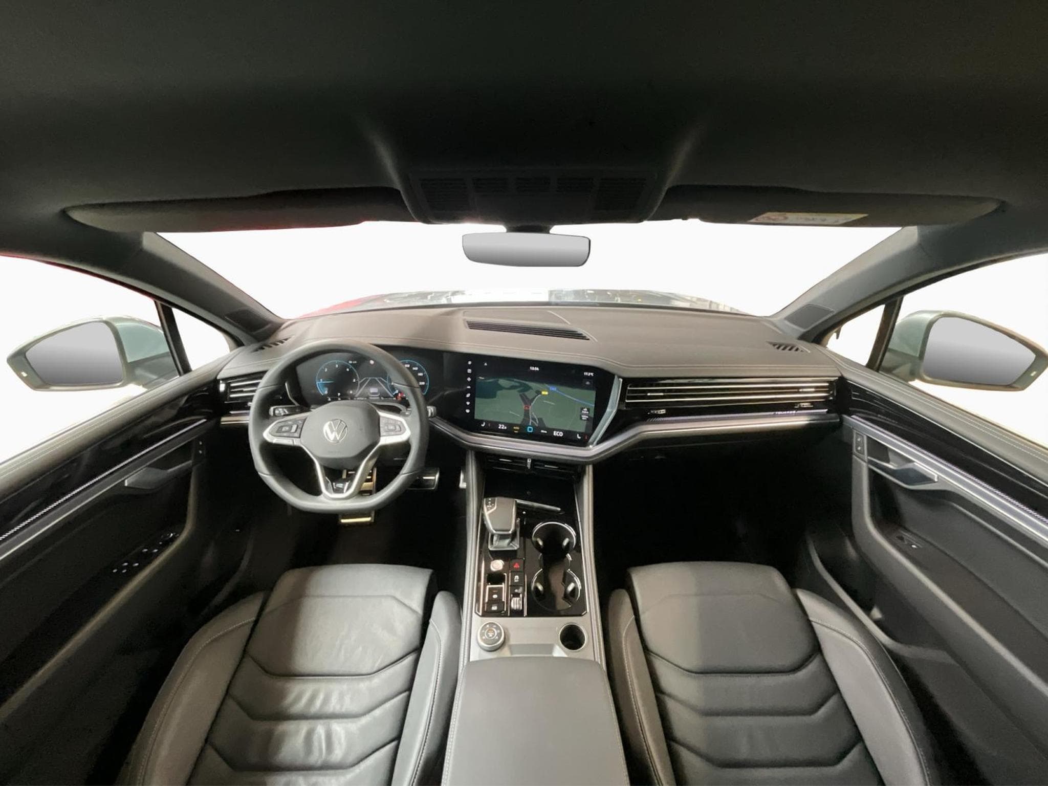 VW Touareg R-Line+TipTronic+V6+4Motion+AHK (2025) - Photo 2