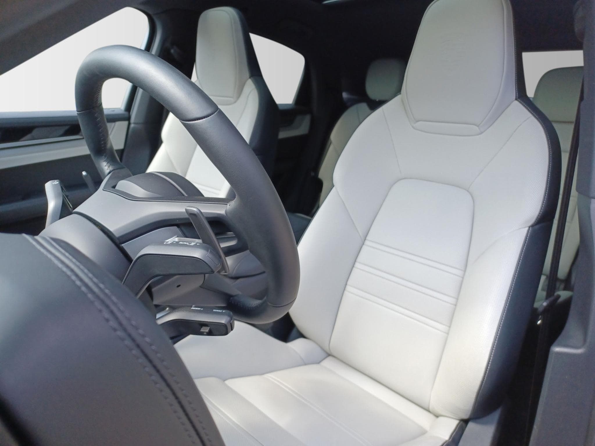 Porsche Cayenne S Coupé (2025) - Photo 7