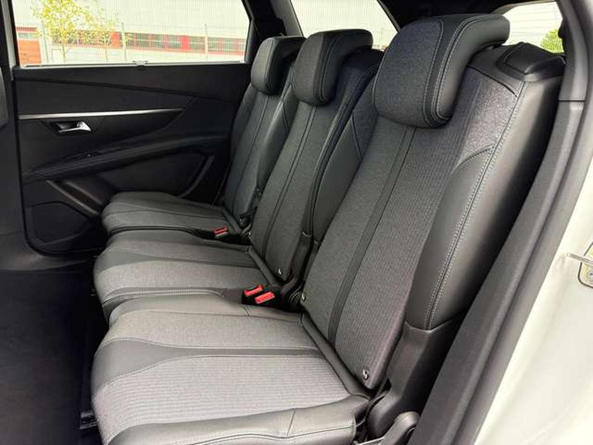 Peugeot 5008 5008 BlueHDi 130 EAT8 Allure Pack (2023) - Photo 5
