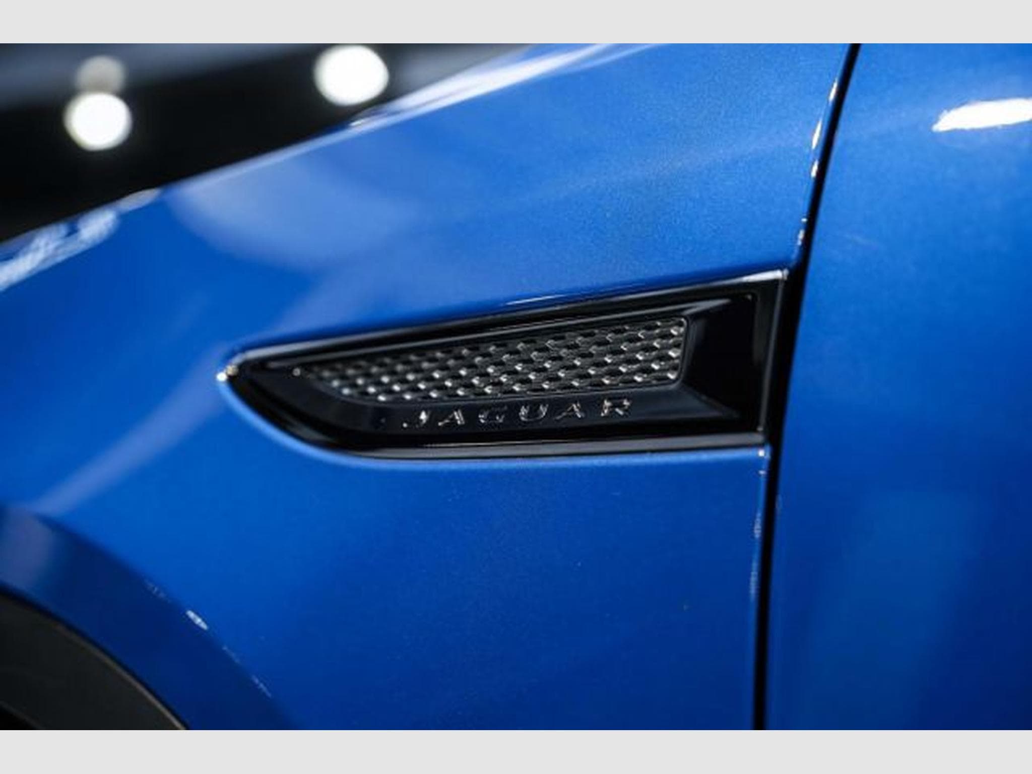 Jaguar E-Pace E-Pace 2.0 D R-Dynamic SE AWD NAVI LED PFK PANO (2019) - Photo 10