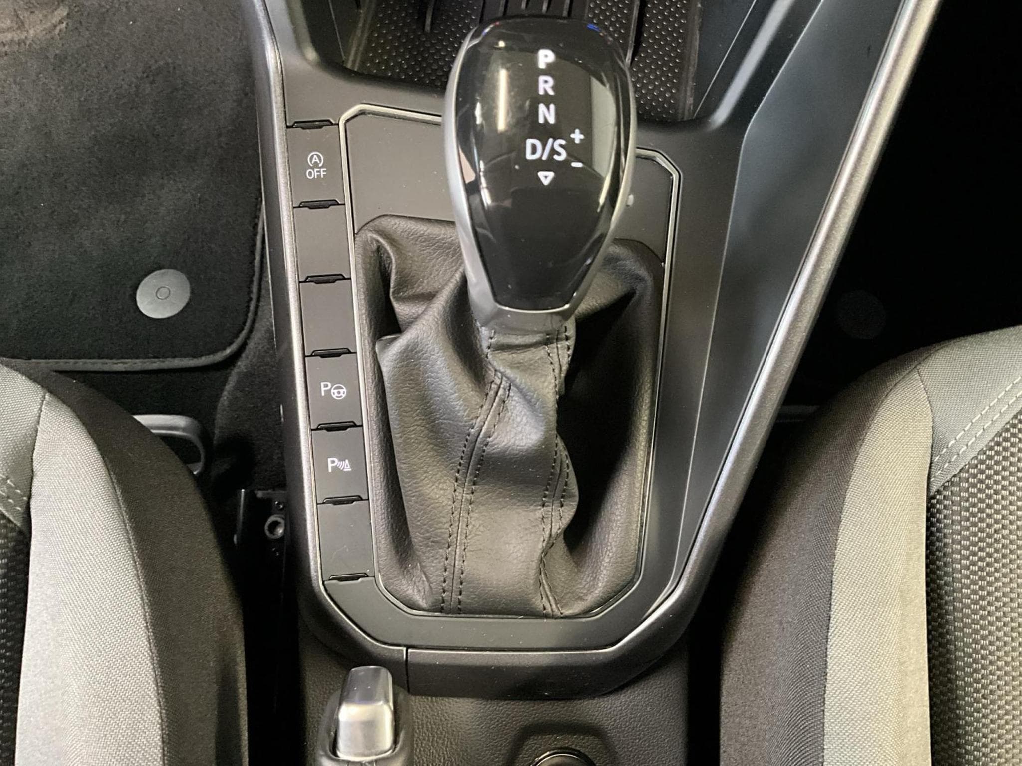 VW Polo Style+DSG+LED+Carplay+Park&Comf. (2025) - Photo 14