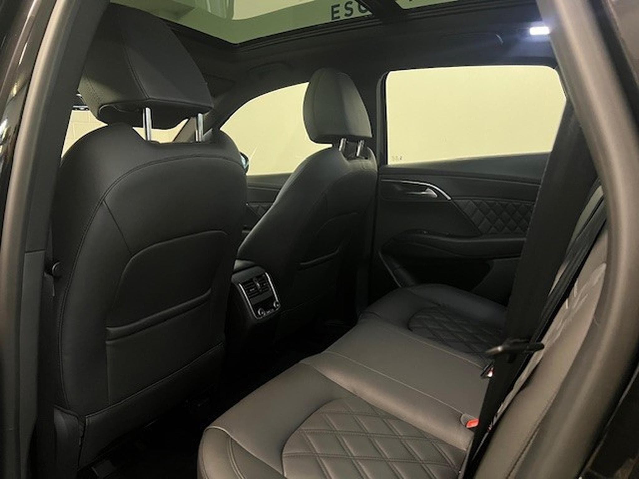 Borgward BX7 TS 2.0 T-GDI SPORT 4WD AUTO (2020) - Photo 4