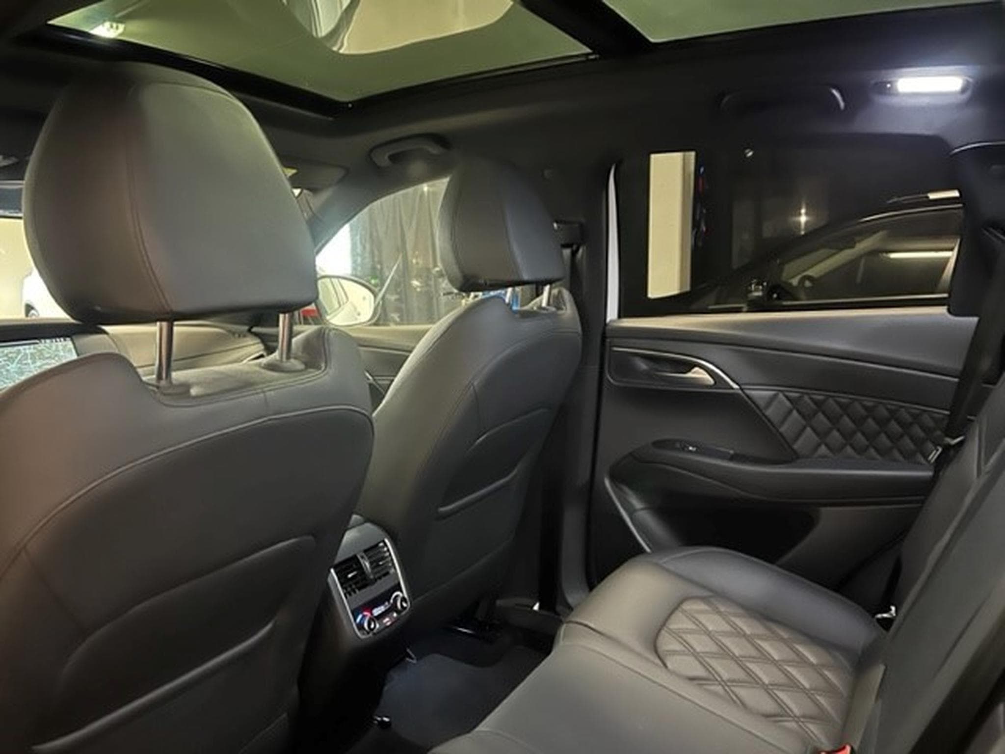 Borgward BX7 TS 2.0 T-GDI SPORT 4WD AUTO (2020) - Photo 6