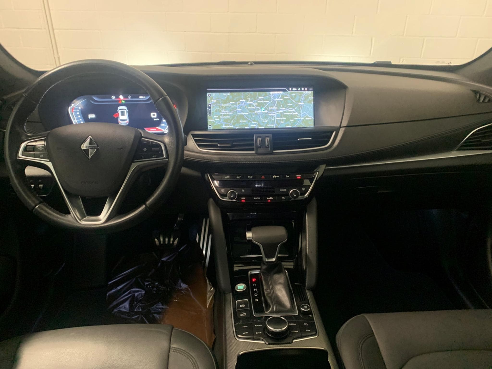 Borgward BX7 TS 2.0 T-GDI SPORT 4WD AUTO (2020) - Photo 7