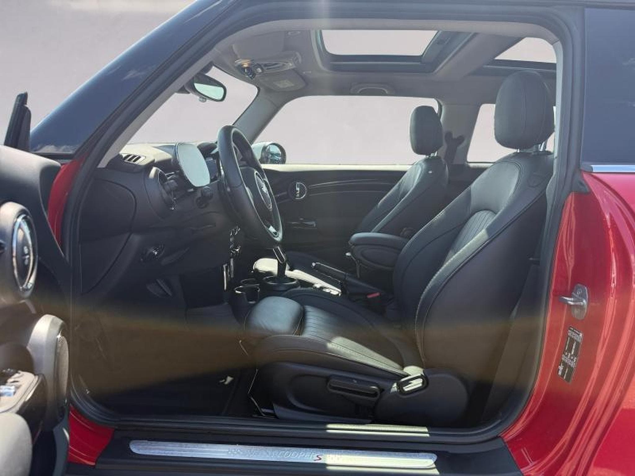 MINI Cooper Cooper S Hatch 3 portes (2023) - Photo 11
