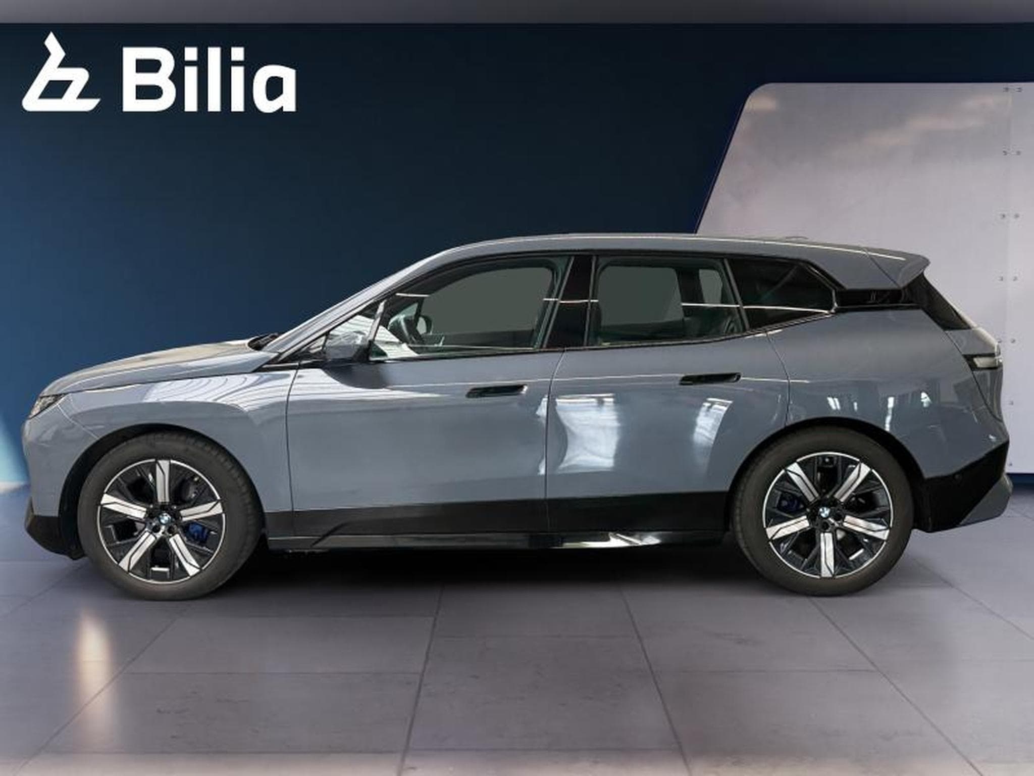 BMW iX iX xDrive40 (2022) - Photo 3