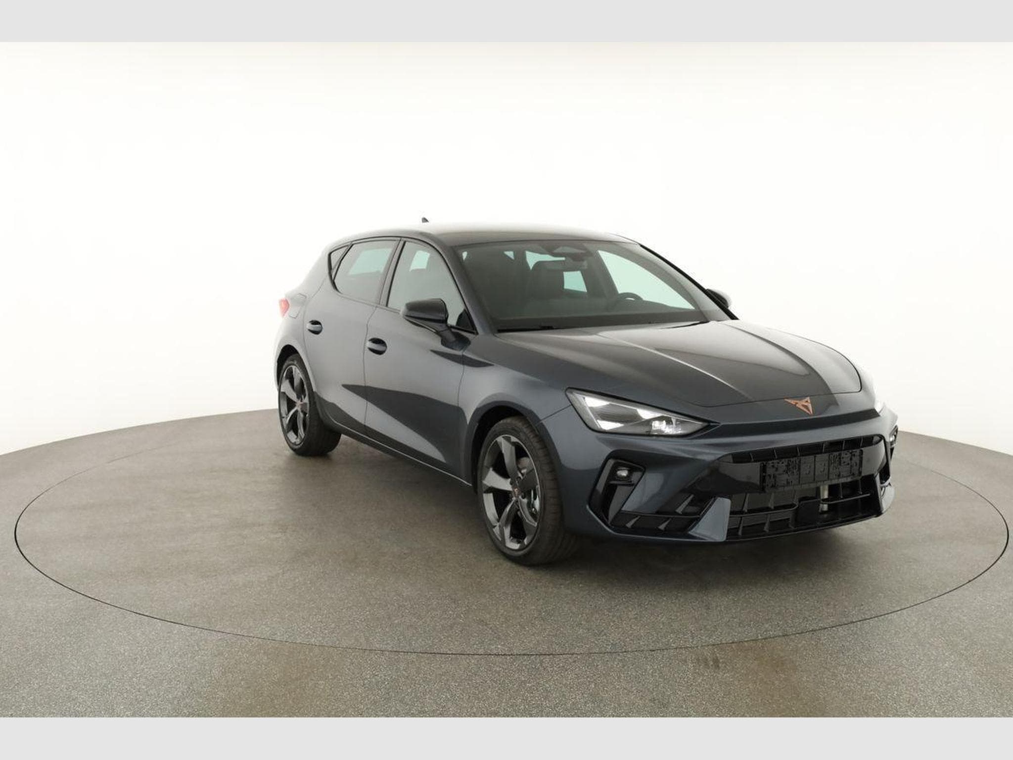 Cupra Leon 1.5 eTSI 110 kW (2026) - Photo 23