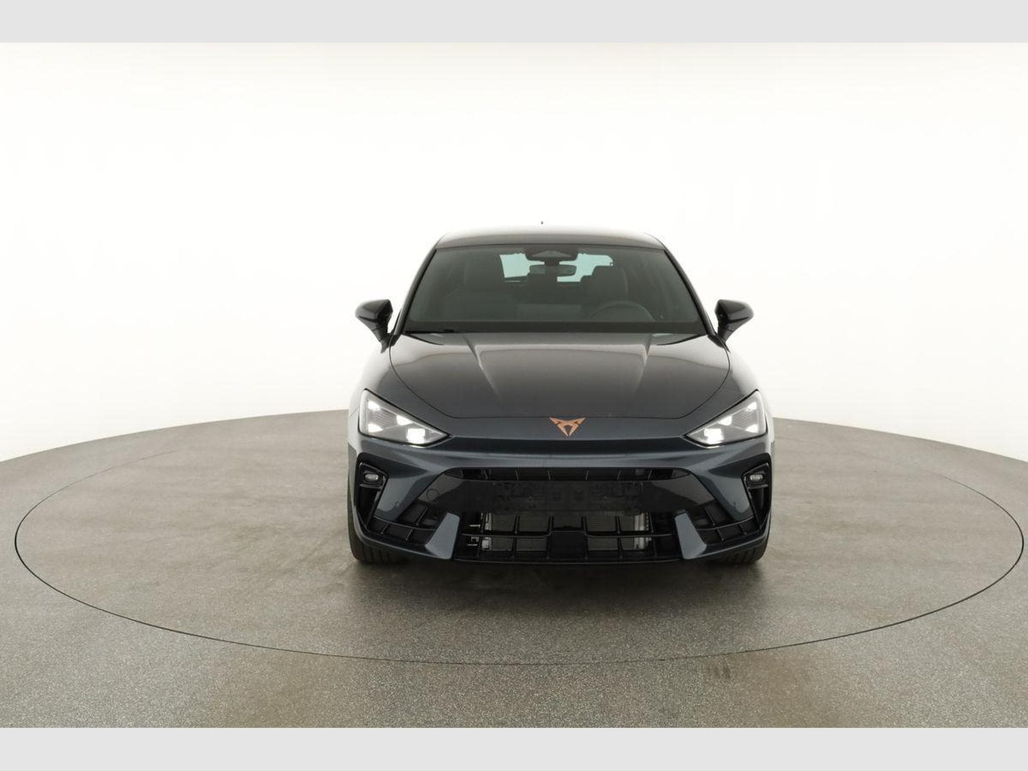 Cupra Leon 1.5 eTSI 110 kW (2026) - Photo 25