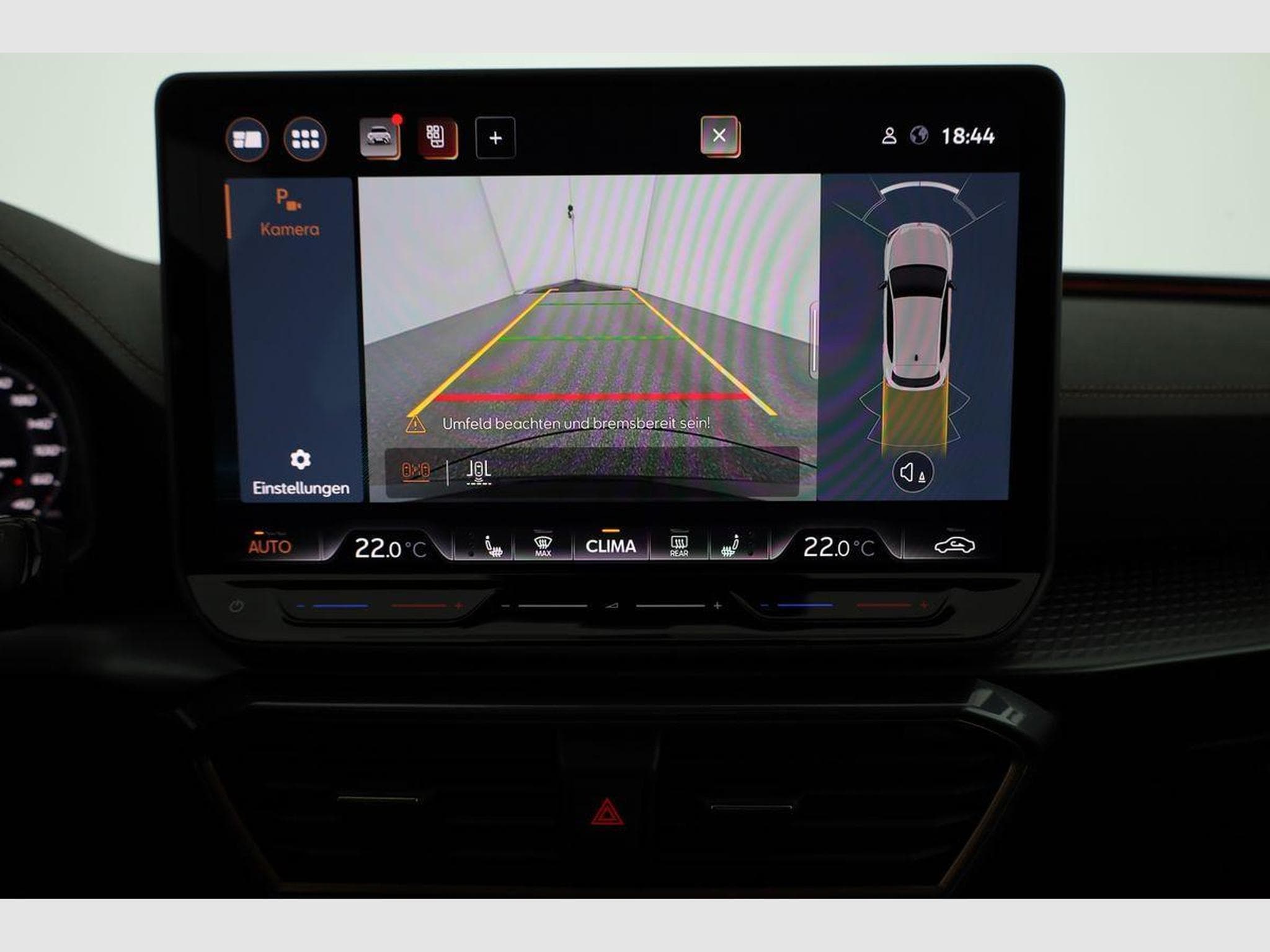 Cupra Leon 1.5 eTSI 110 kW (2026) - Photo 6