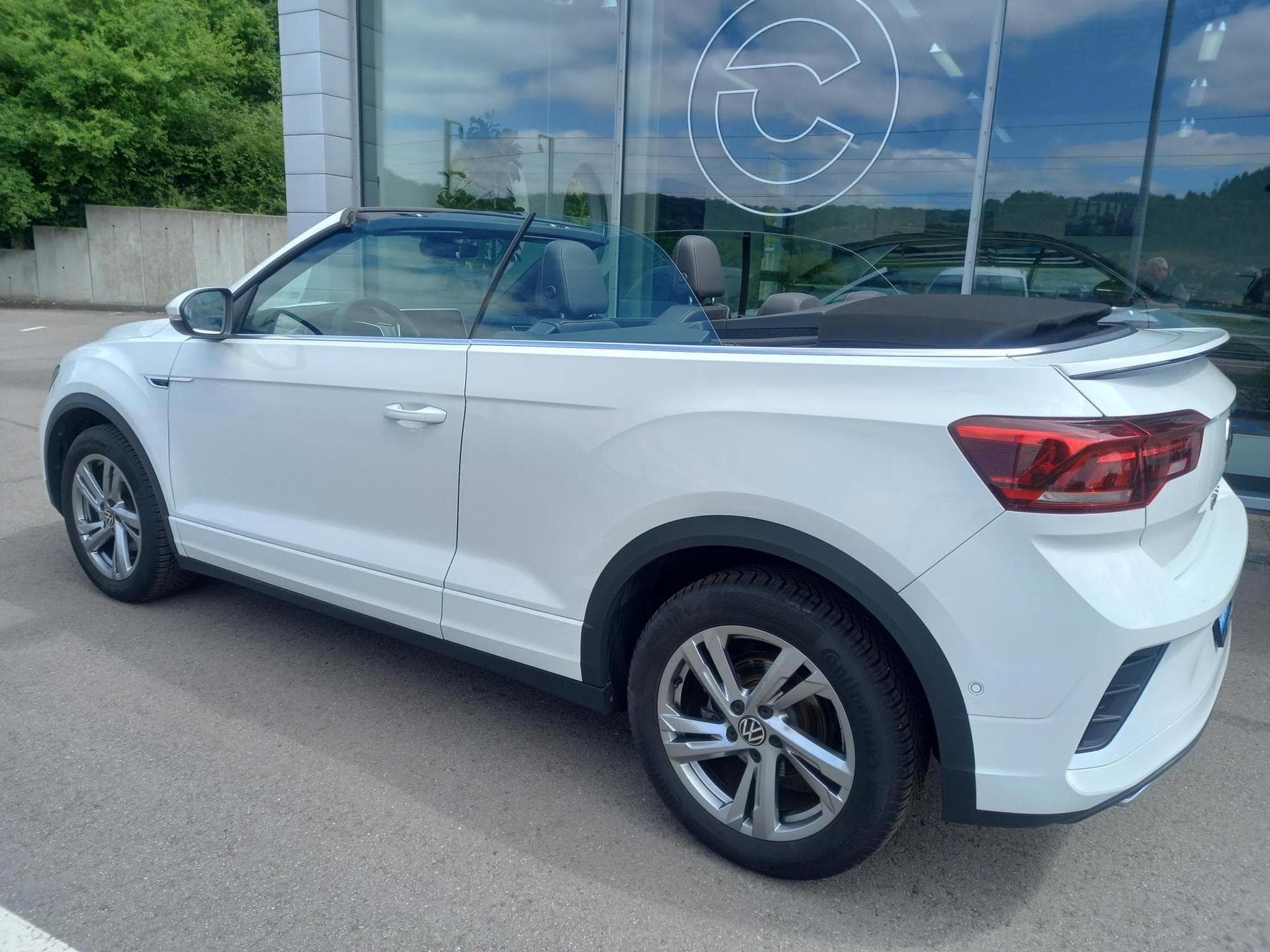 VW T-Roc Cabriolet R-Line 1.5 (2025) - Photo 3