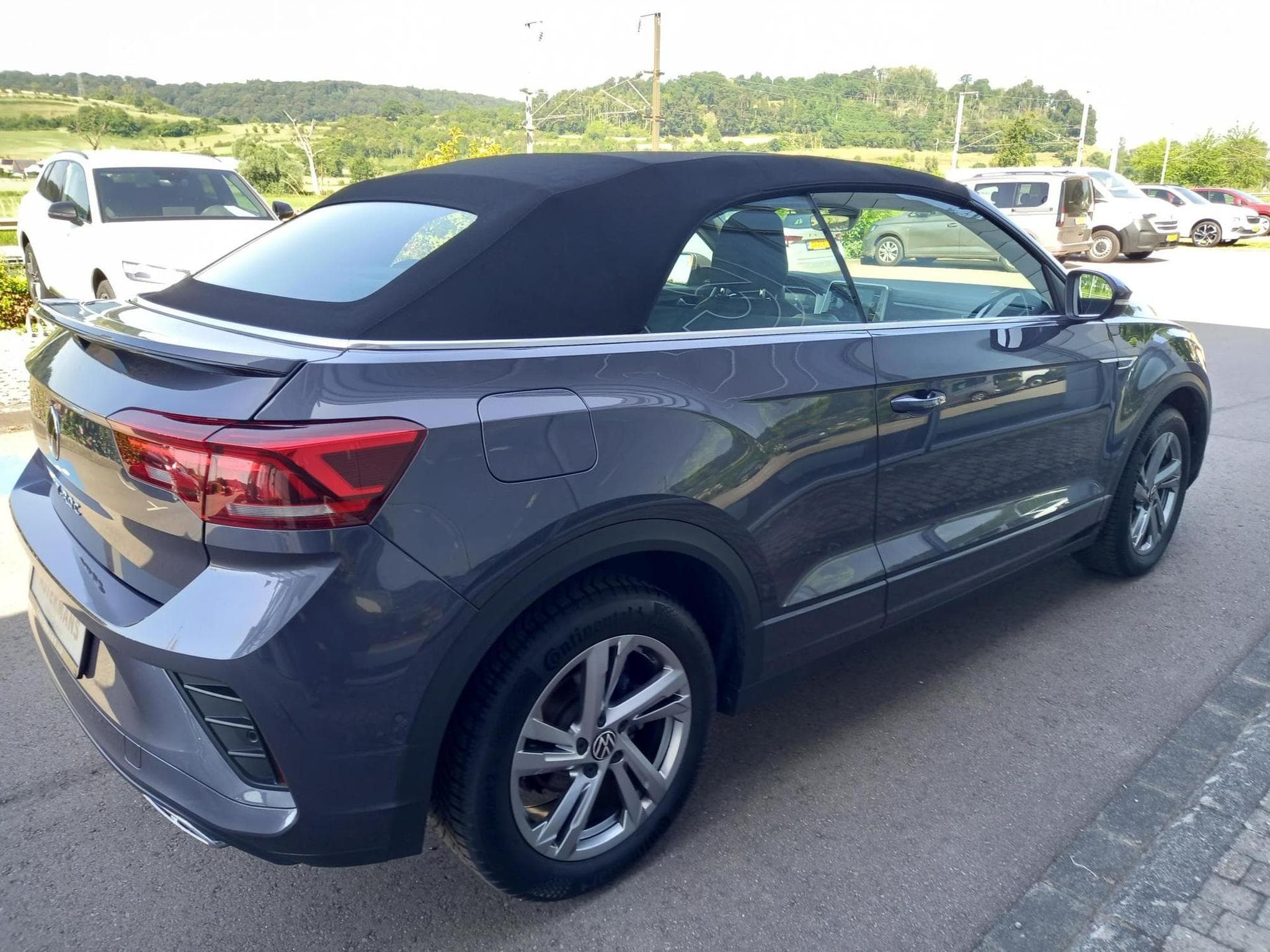 VW T-Roc Cabriolet R-Line 1.5 (2025) - Photo 8