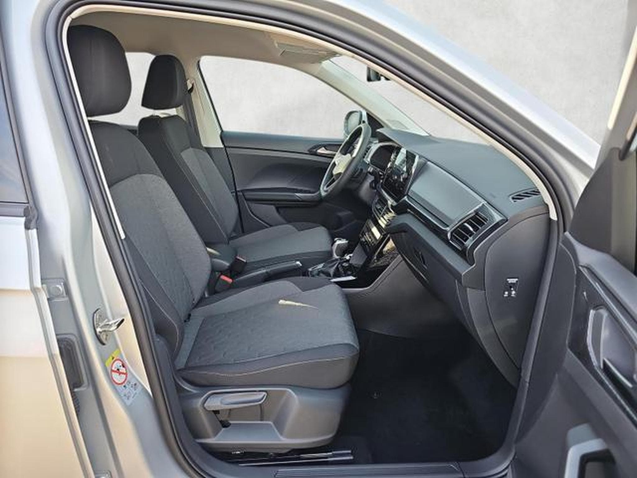 VW T-Cross 1.0 TSI 85 kW Life (2026) - Photo 10