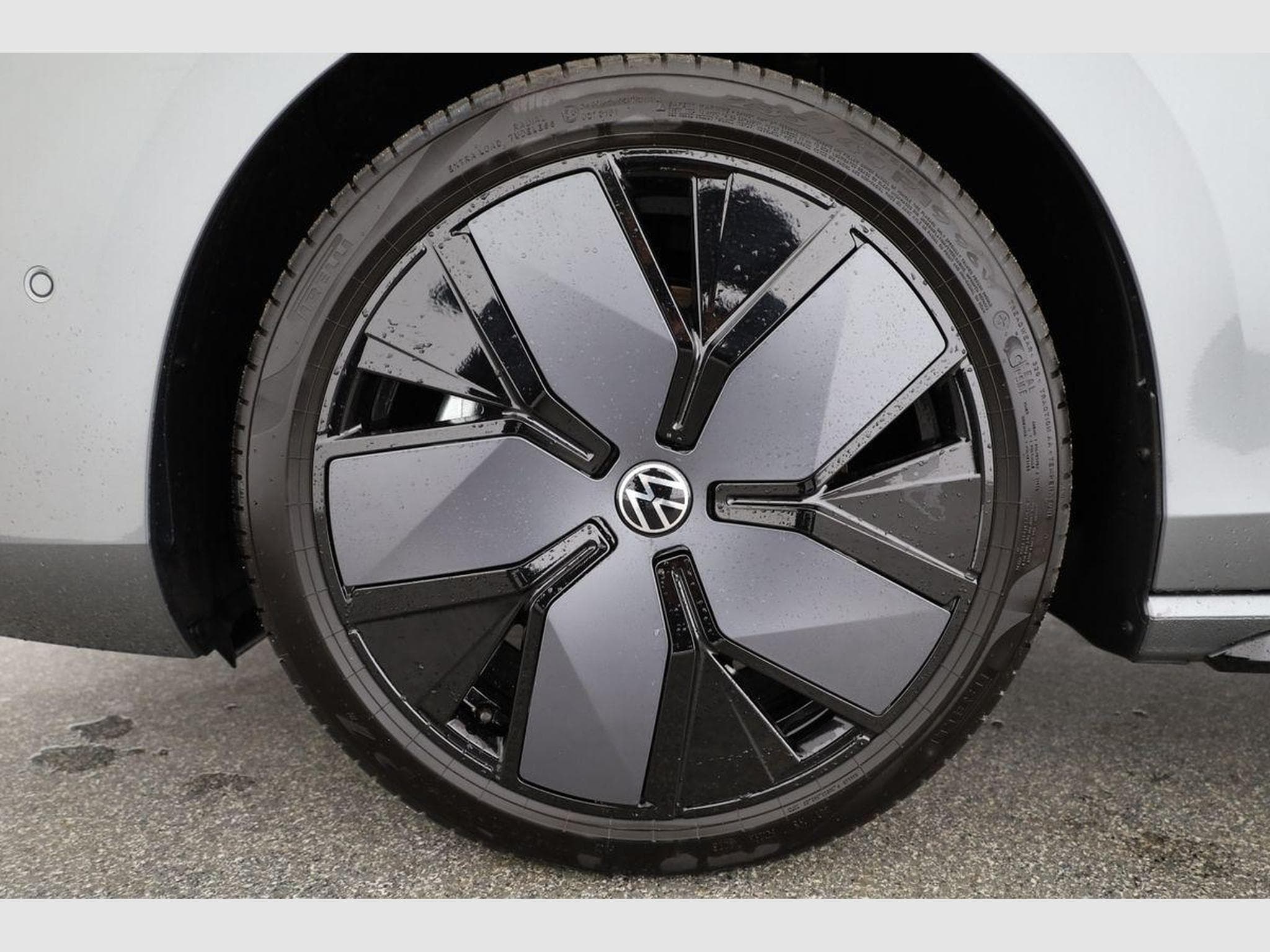 VW Passat Variant 2.0 TSI 195 kW 4Motion R-Line (2026) - Photo 15