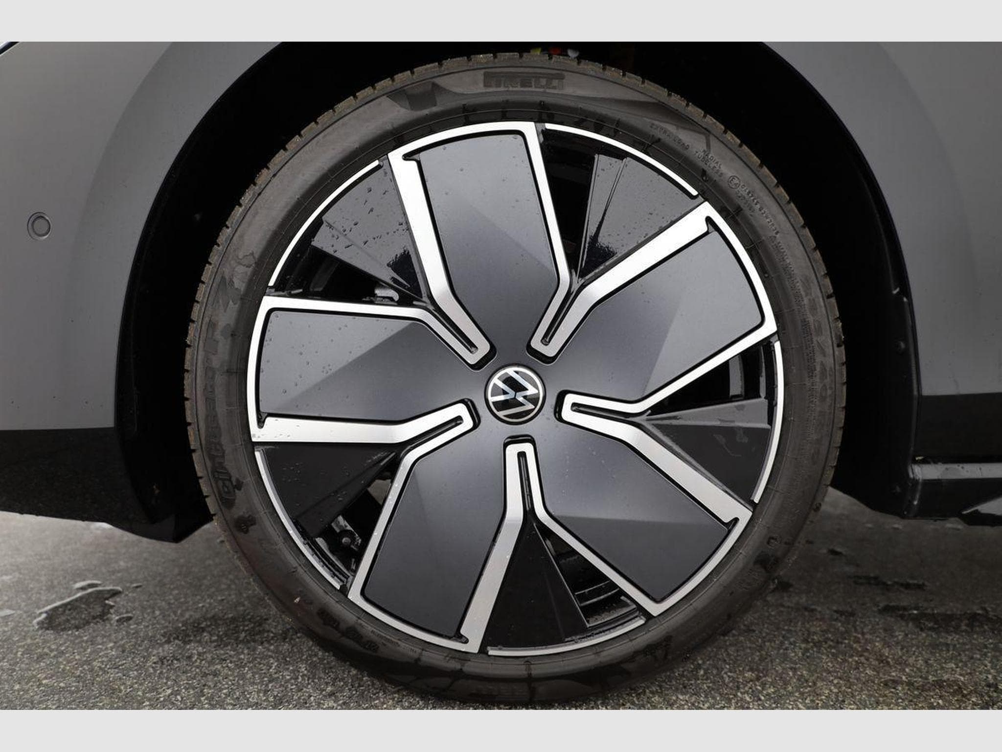 VW Passat Variant 2.0 TDI 142 kW 4Motion R-Line (2026) - Photo 16