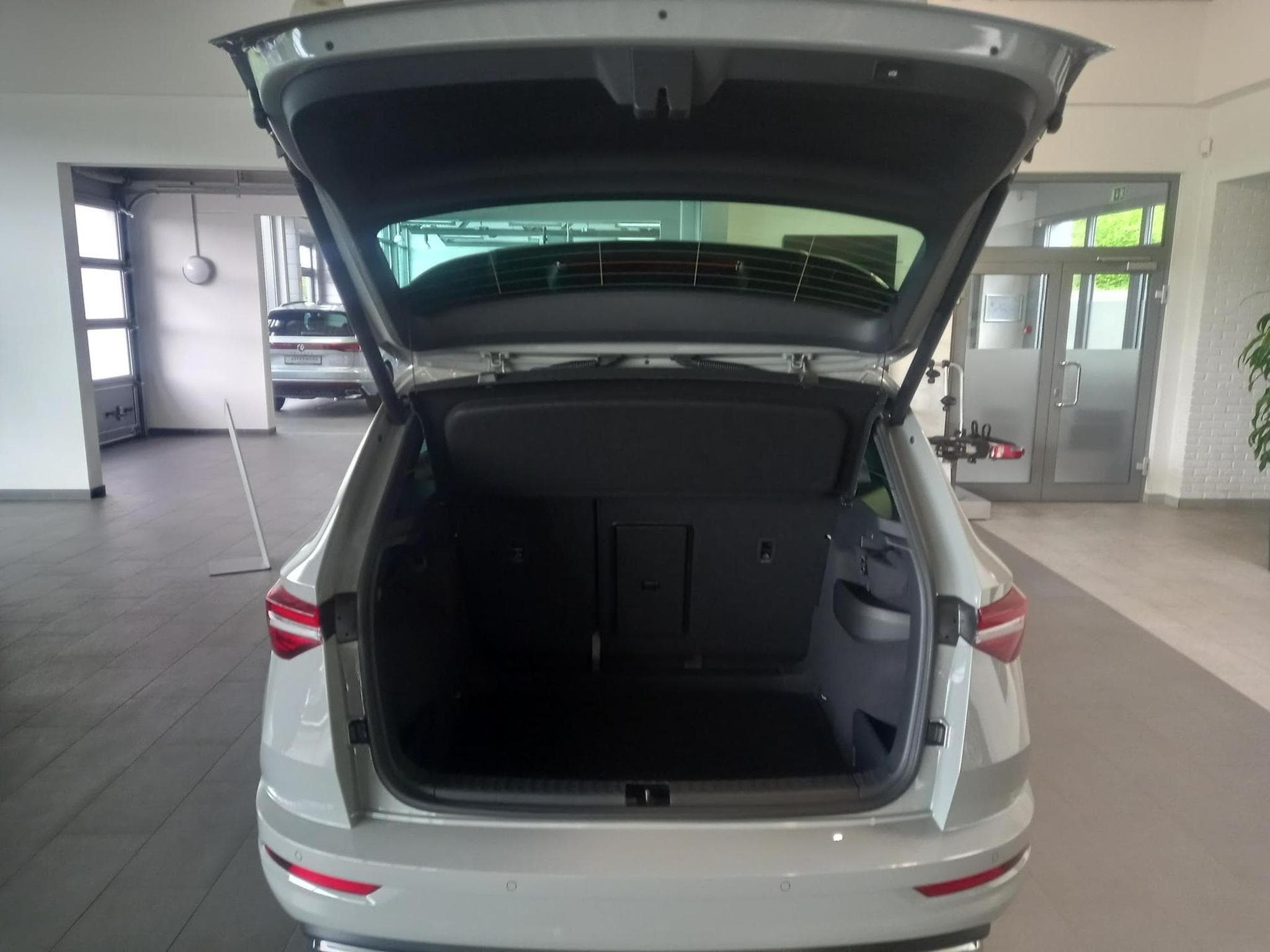 Skoda Karoq Sportline 1.5 TSI (2026) - Photo 8