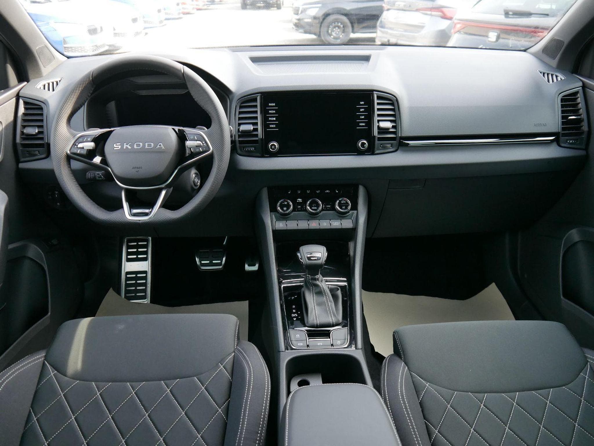 Skoda Karoq Sportline (2026) - Photo 10