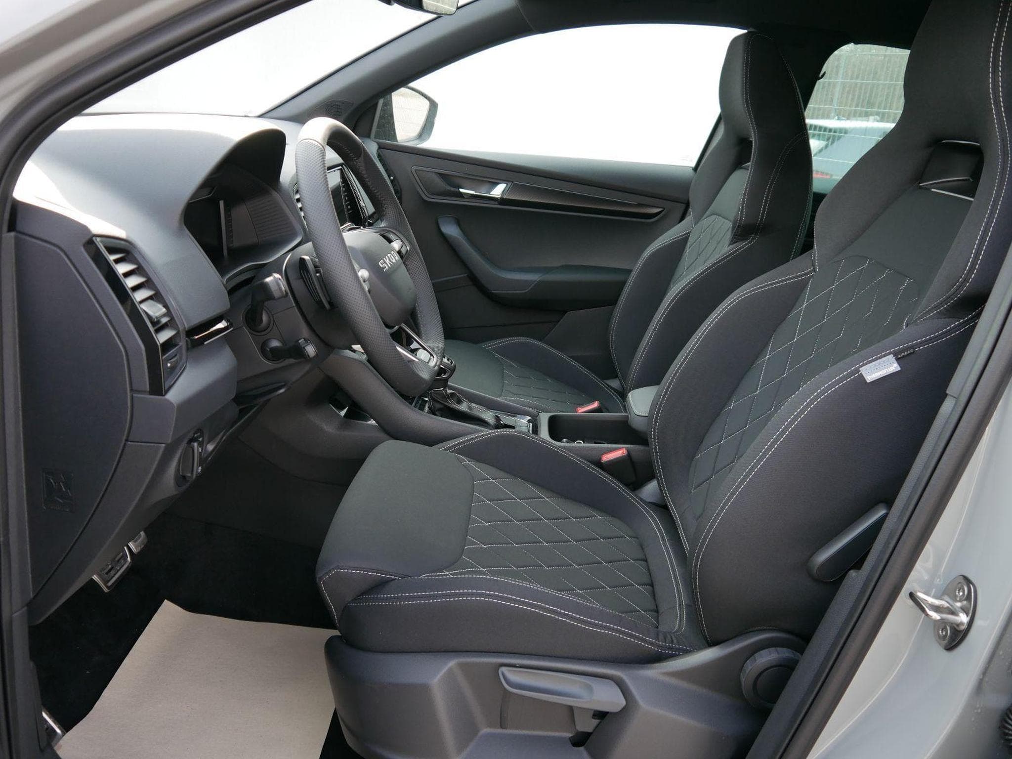 Skoda Karoq Sportline (2026) - Photo 8