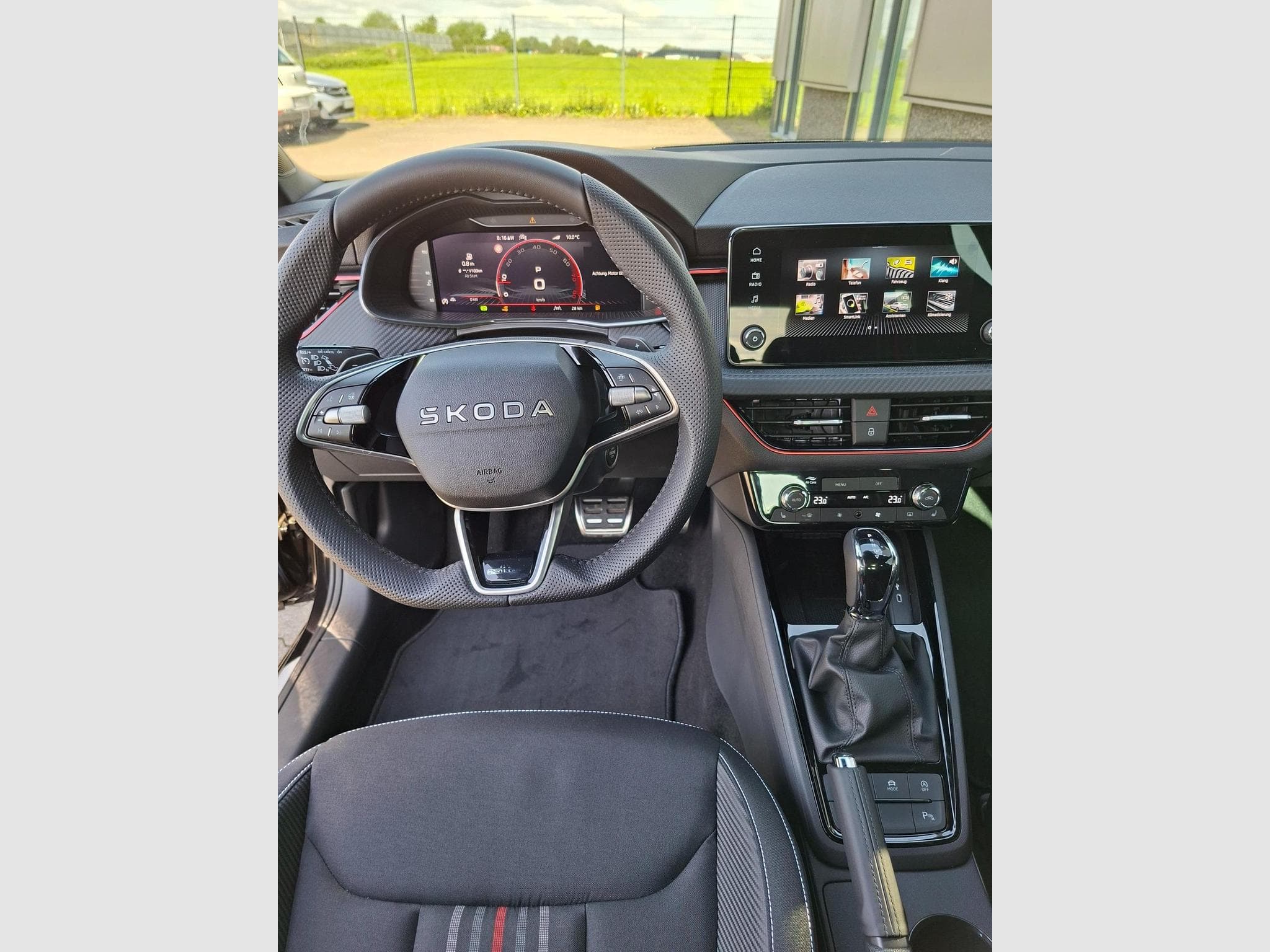 Skoda Kamiq Monte Carlo (2026) - Photo 9