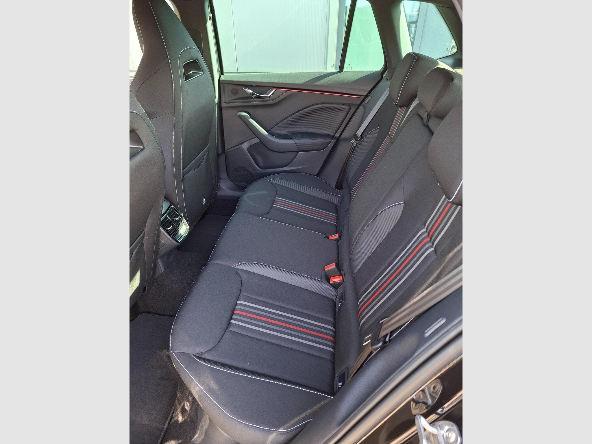 Skoda Kamiq Monte Carlo (2026) - Photo 8