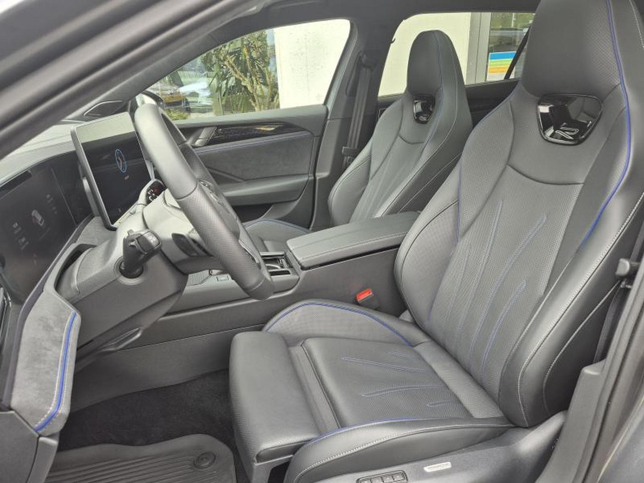 VW Passat R-Line (2026) - Photo 9