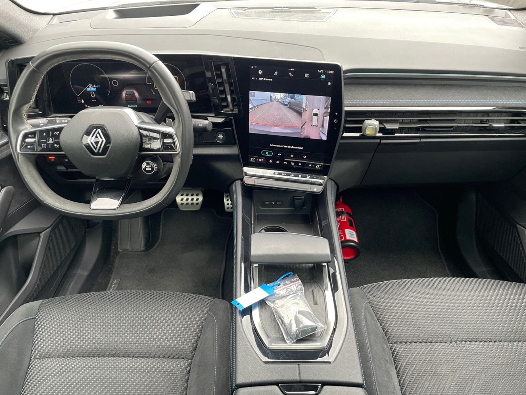Renault Austral 1.2 E-Tech HEV Iconic Esprit Alpine 4Control (2023) - Photo 10