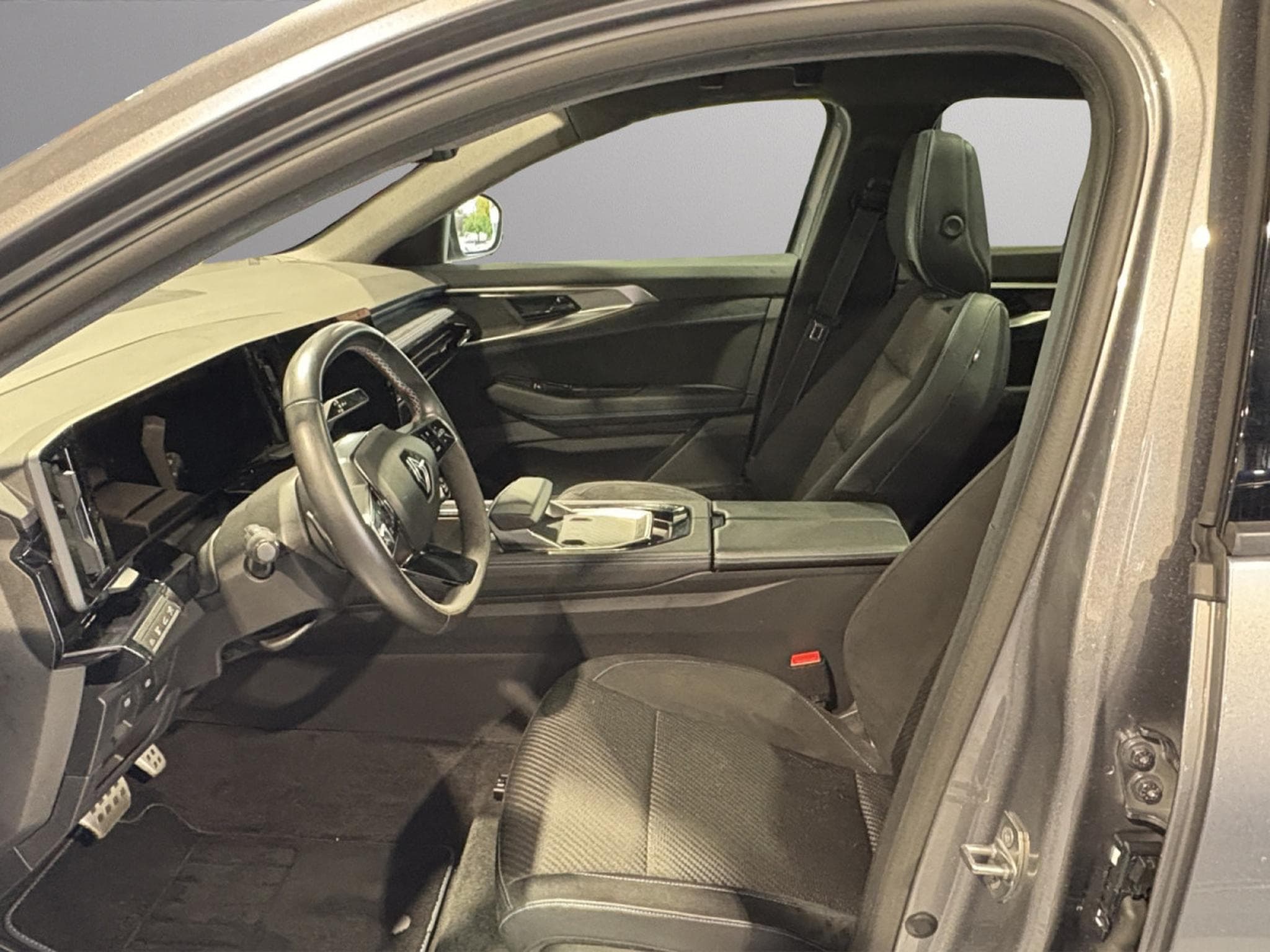 Renault Austral 1.2 E-Tech HEV Iconic Esprit Alpine 4Control (2023) - Photo 5
