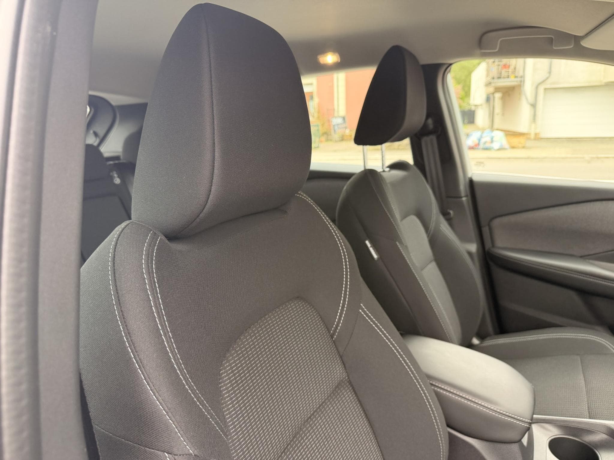 Nissan Qashqai 1.3 ACENTA 2WD 158CV Xtronic Mild-Hybrid (2025) - Photo 13